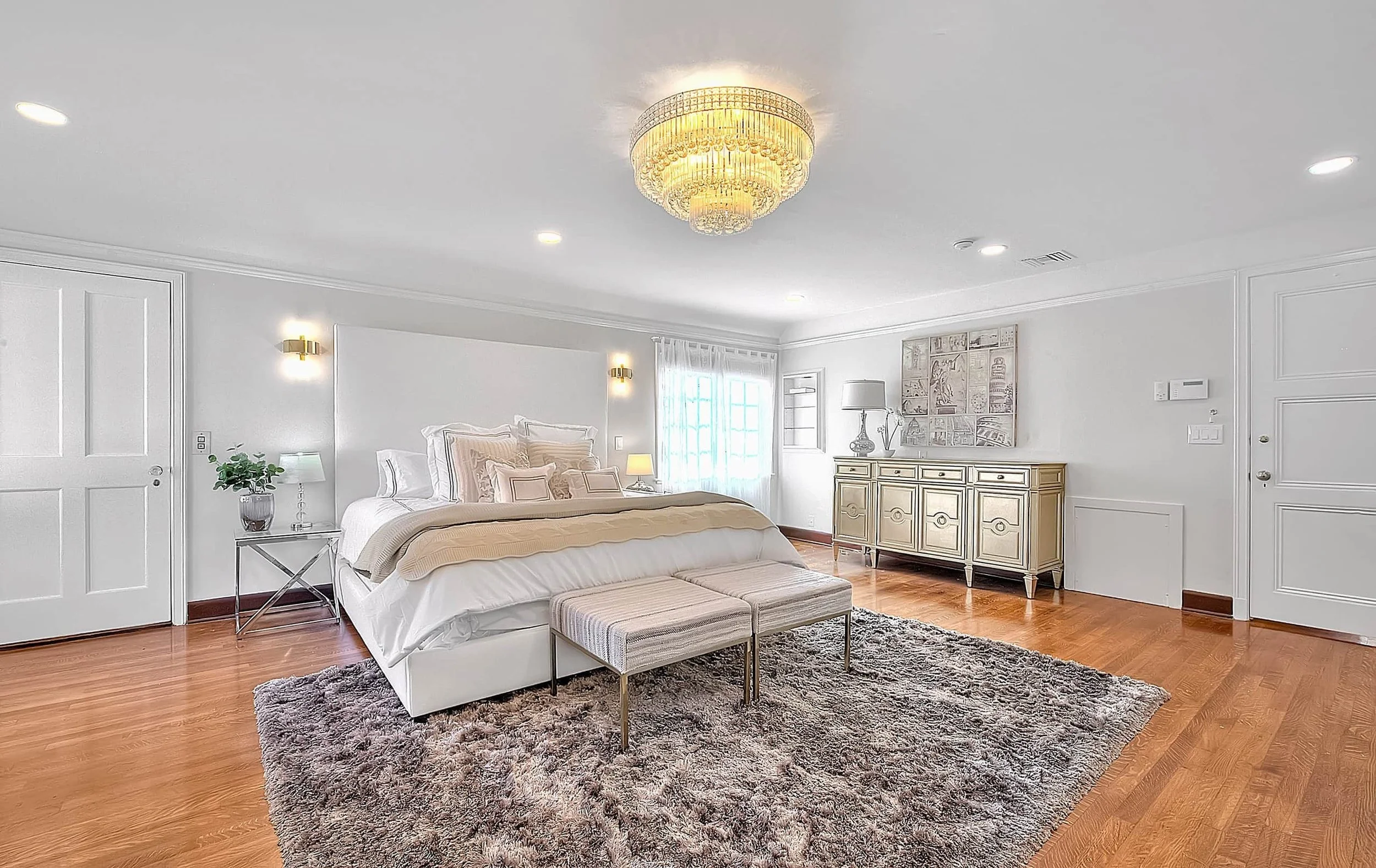 PL4102-016-primary-bedroom-reverse-view.jpg