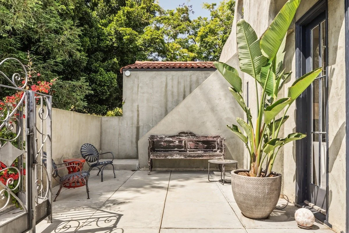 PL-7105-los-feliz-gated-villa-016.jpg