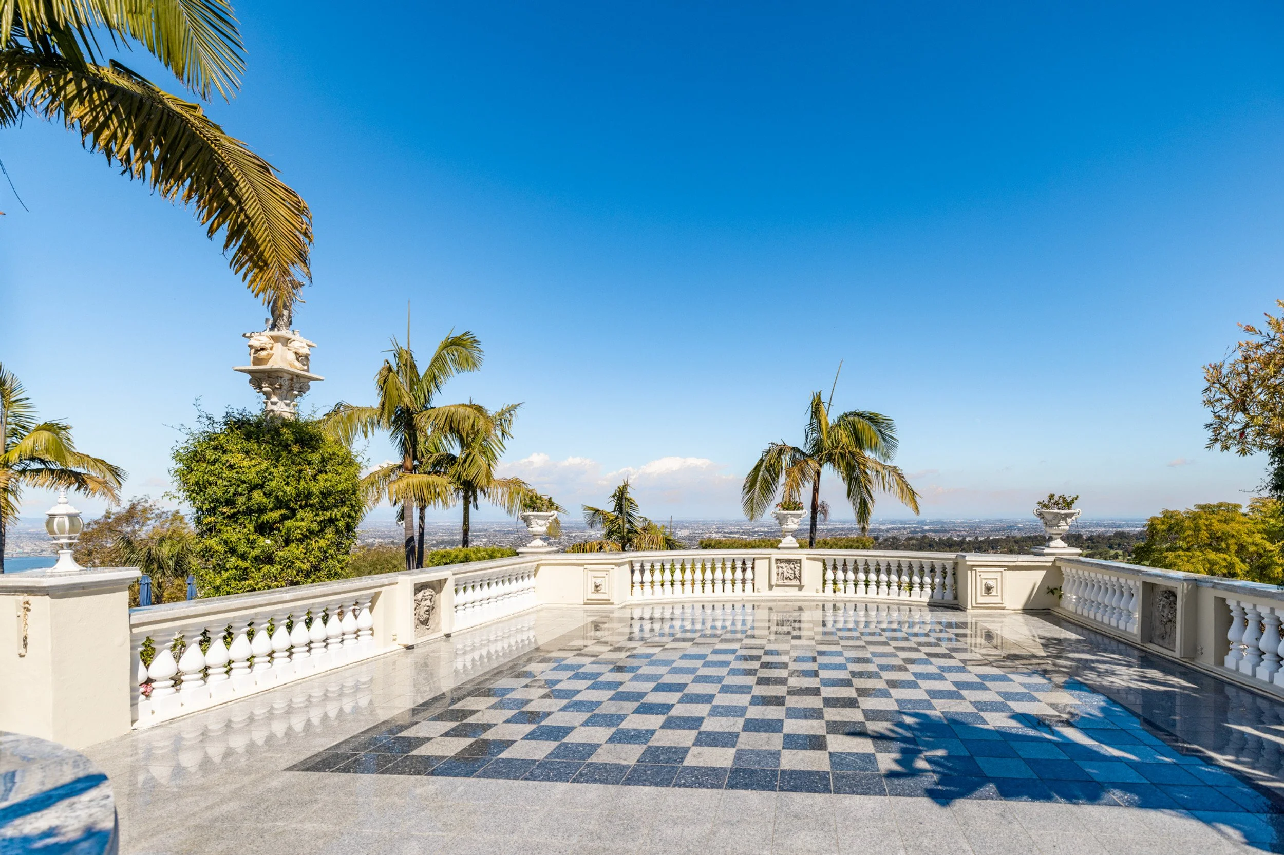 La_Dolce_Villa_001.jpg