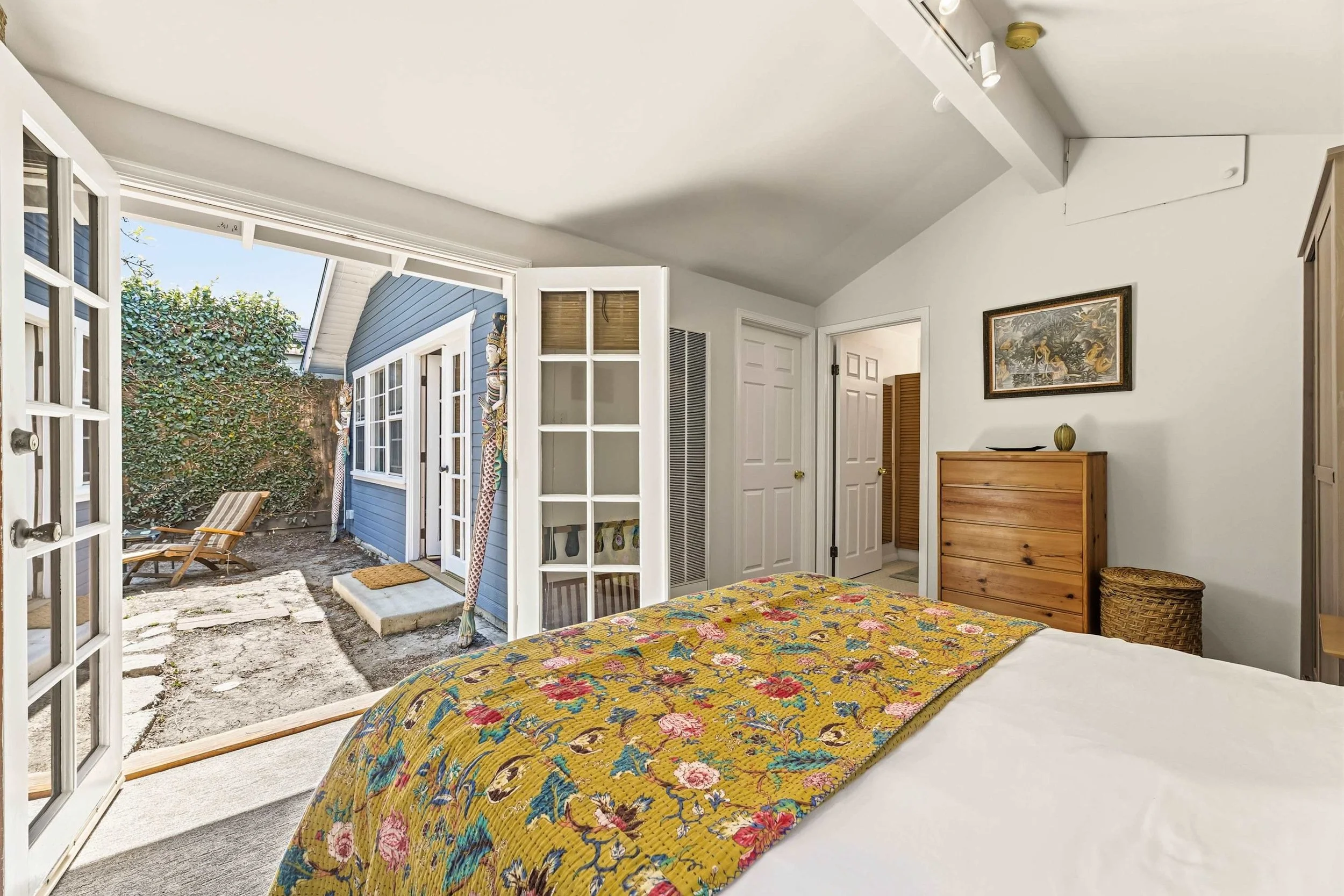 PL-4503-venice-garden-cottage-004.jpg