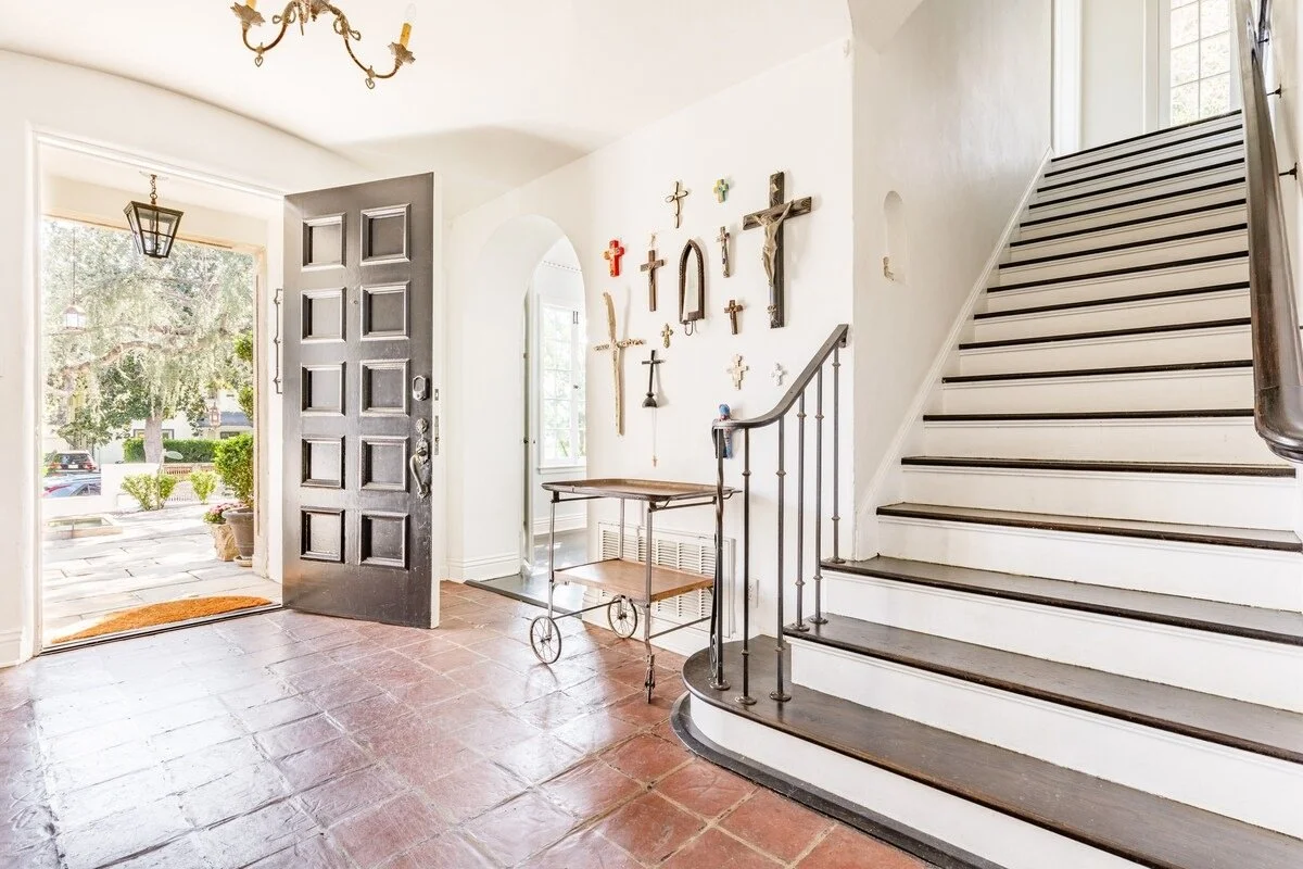 PL-6201-hollywood-mediterranean-villa-029.jpg