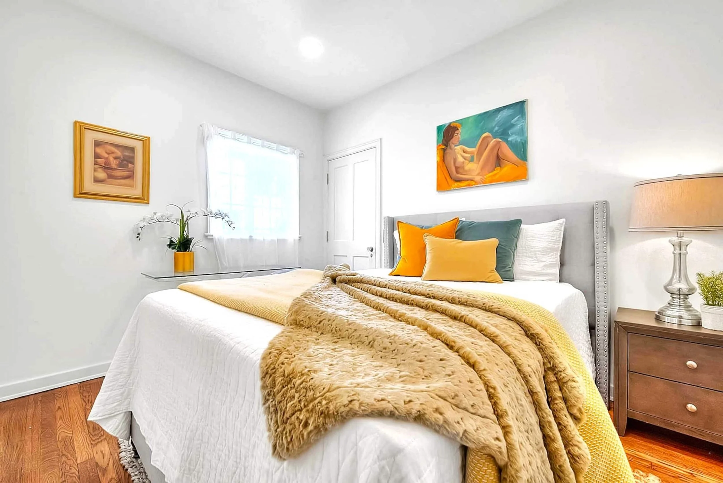 PL4102-019-guest-bedroom.jpg