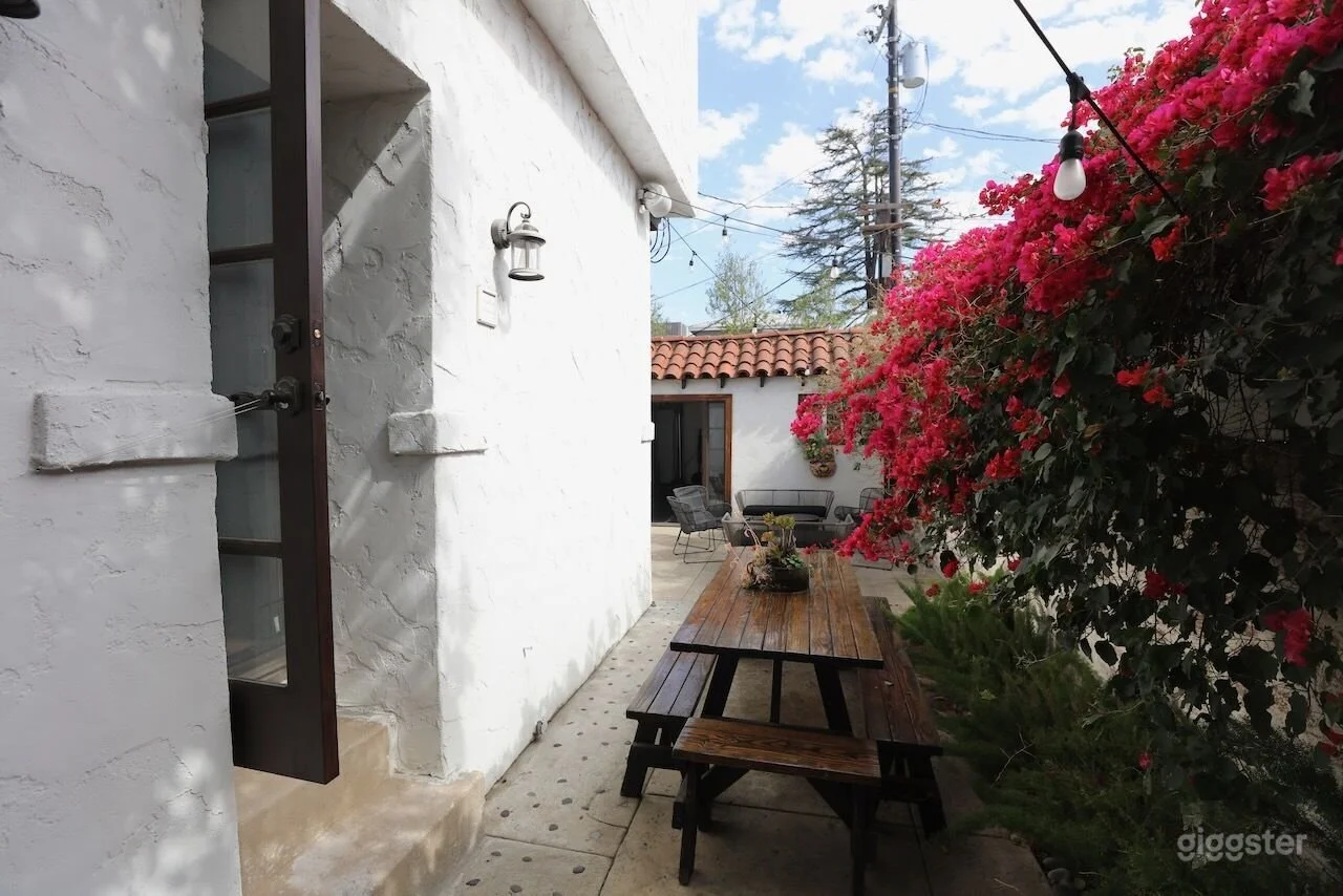 117_Toluca_Lake_Spanish_Revival.jpg
