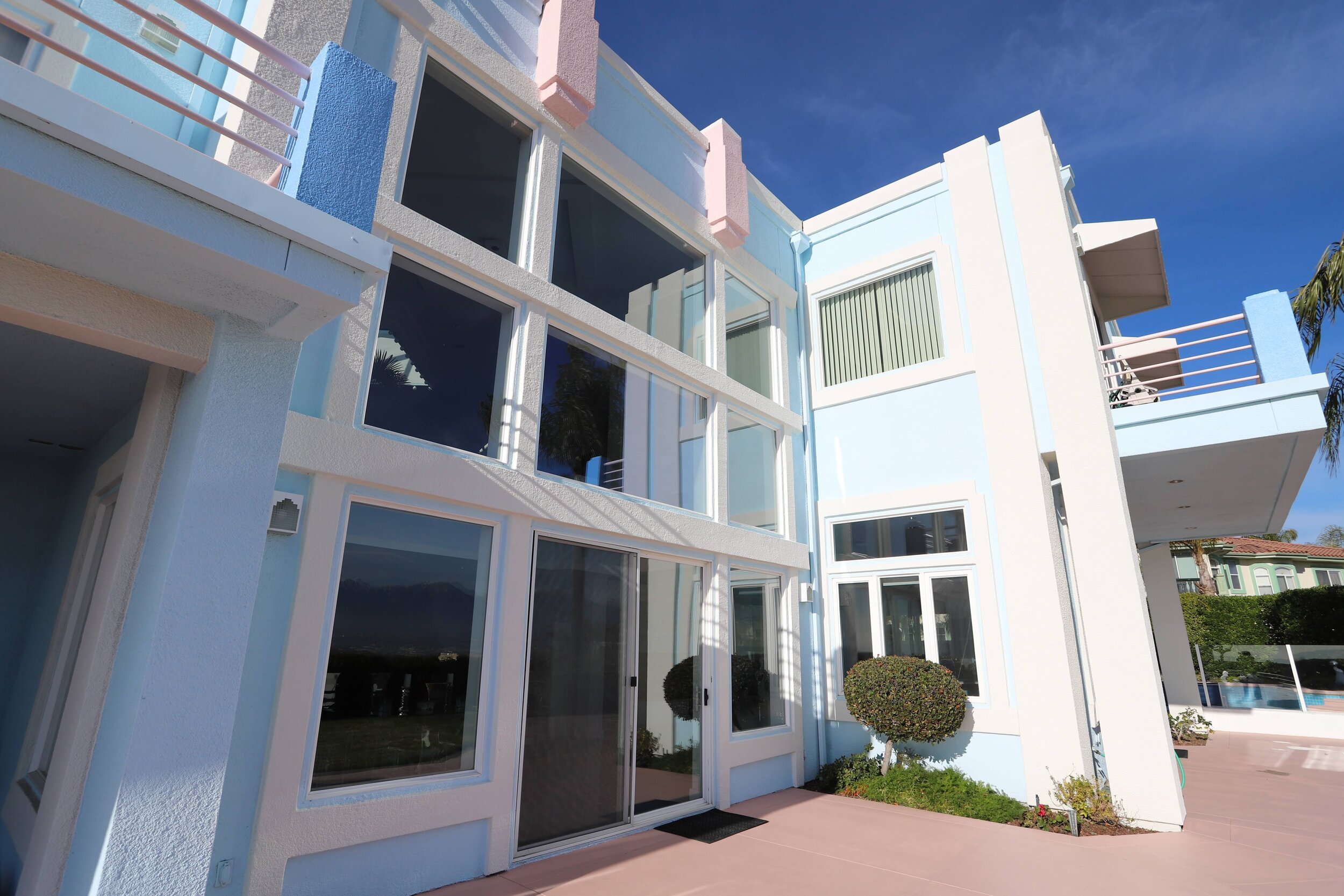 ModernHome1_17.jpg