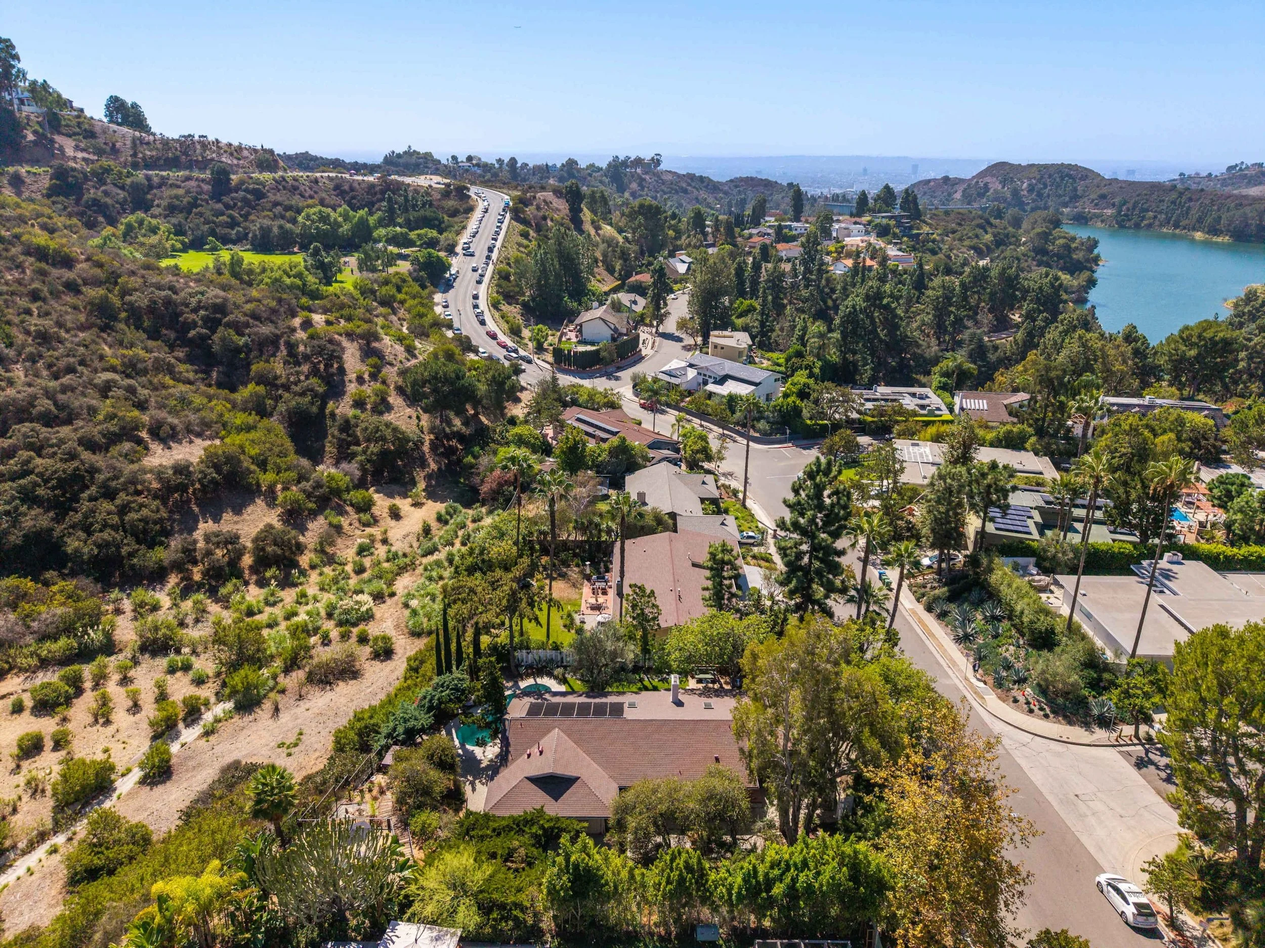 PL-6013-hollywood-hills-canyon-pool-retreat-046.jpg