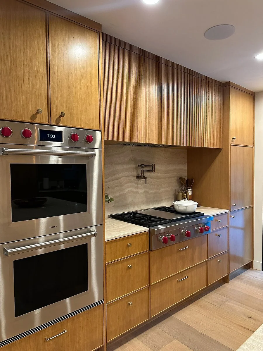 Kitchen cabinetry, built in appliances and stone worktop. | PL-3803