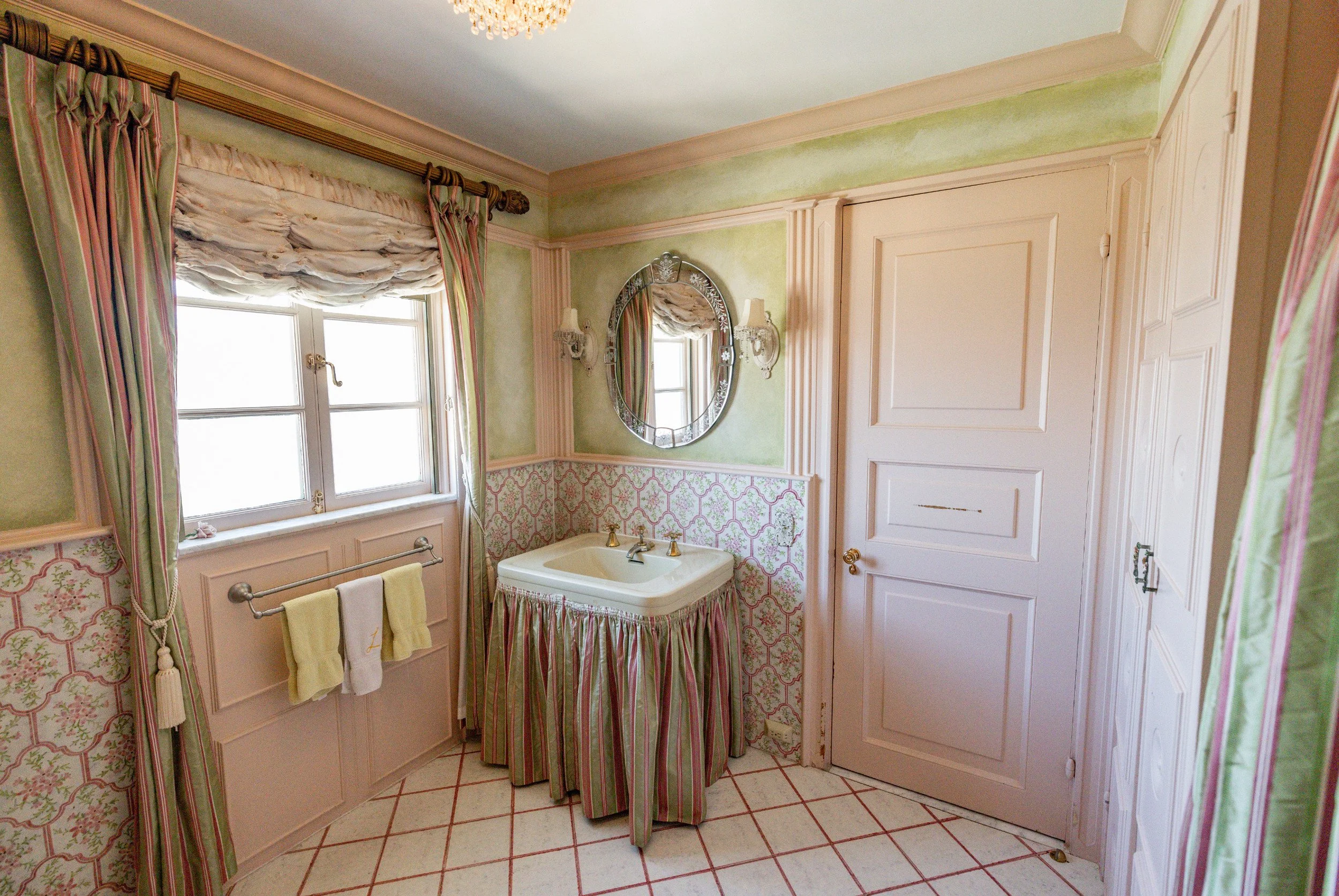La_Dolce_Villa_091.jpg