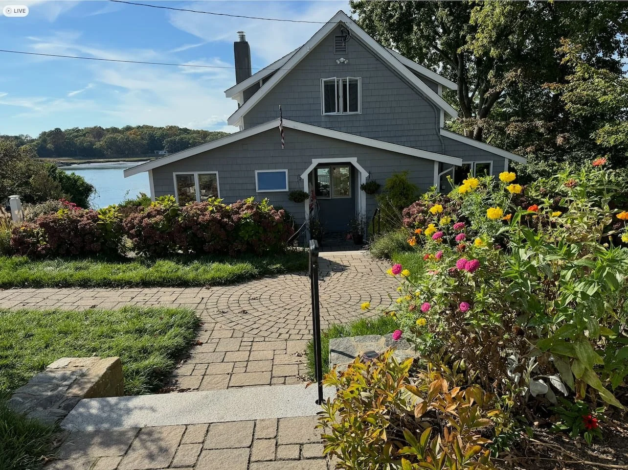 PL-8901-gloucester-waterfront-dock-house-008.jpg