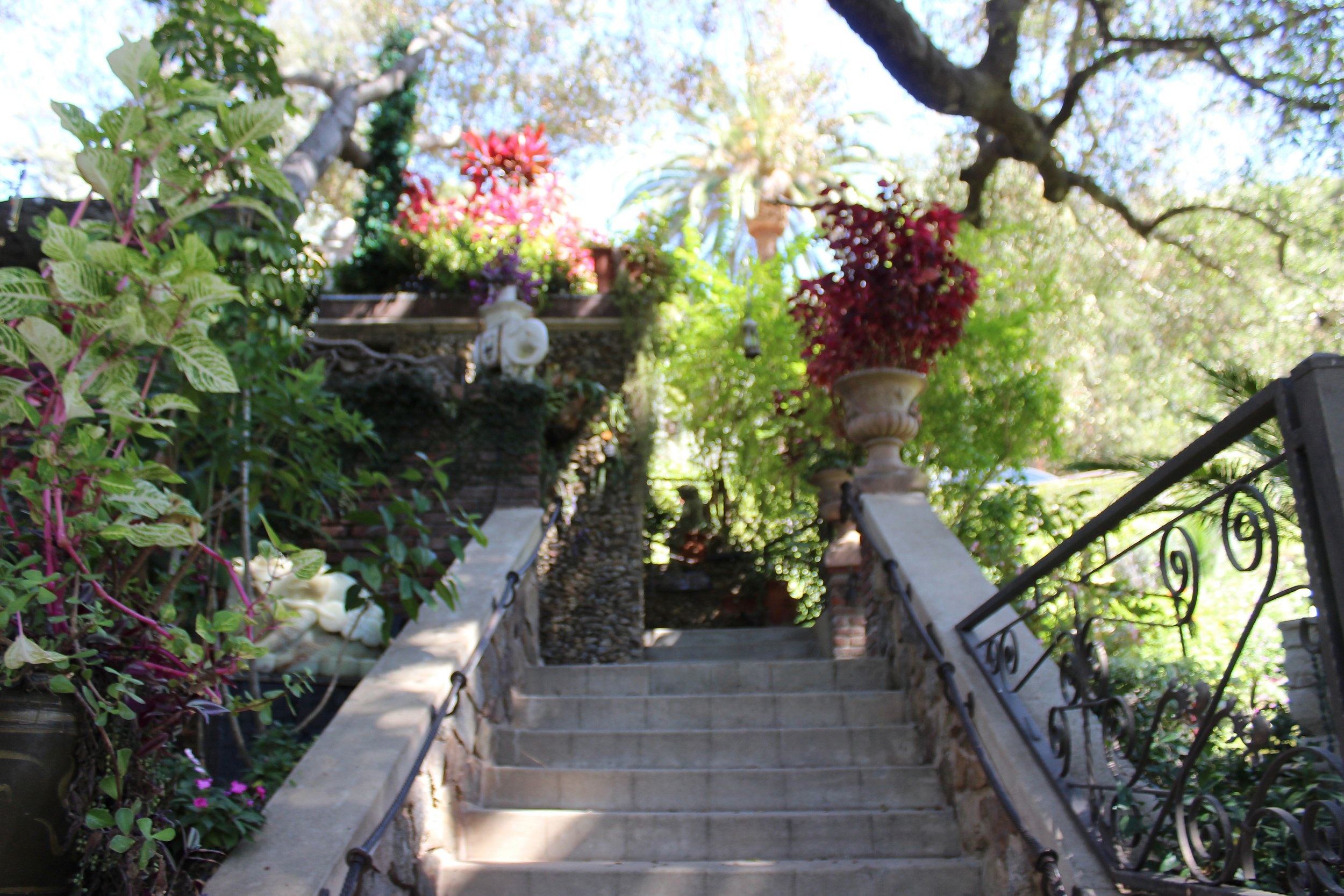 21_PL-3802_garden-staircase.jpg