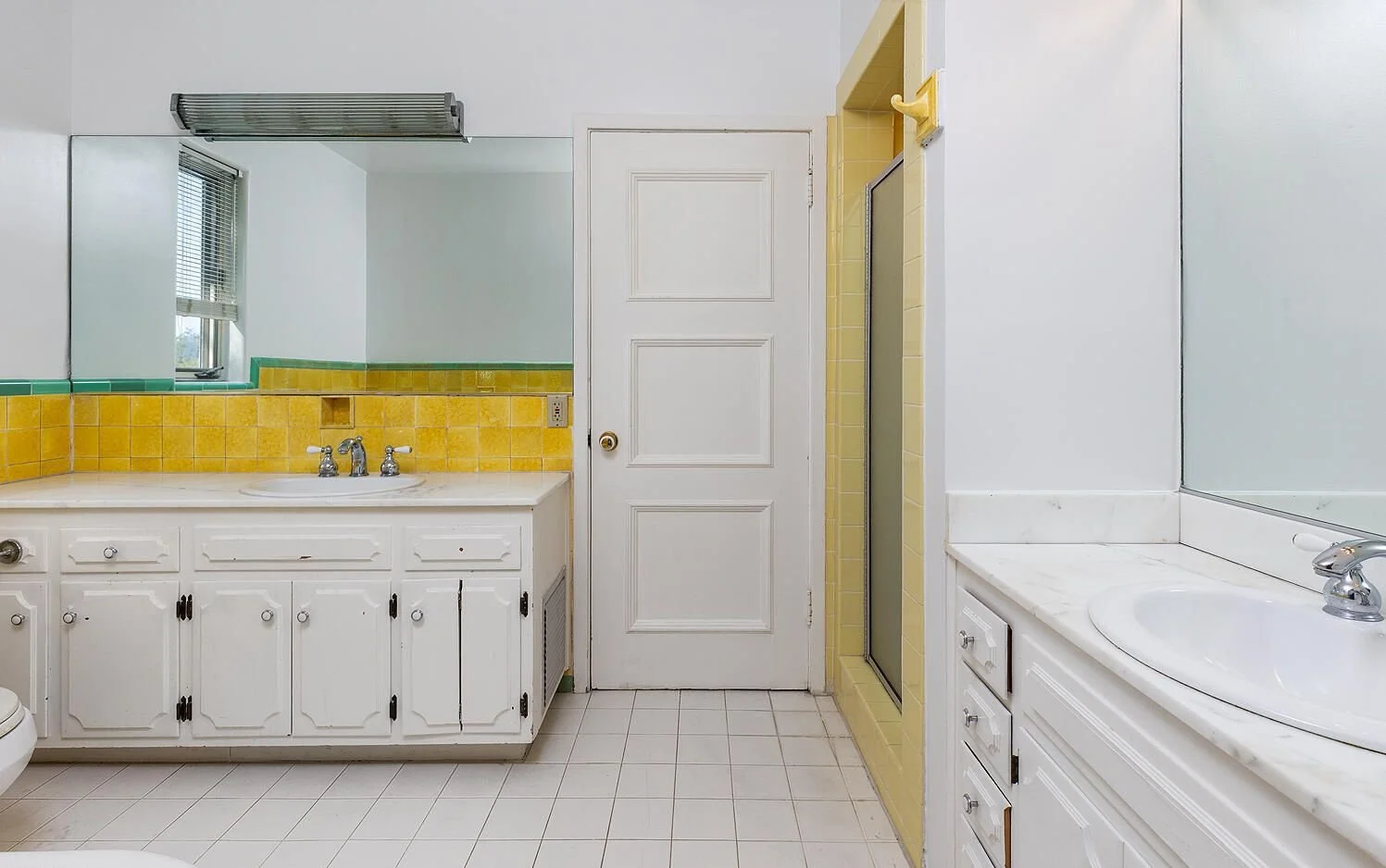 22_PL-4106_yellow-tile-bathroom.jpg