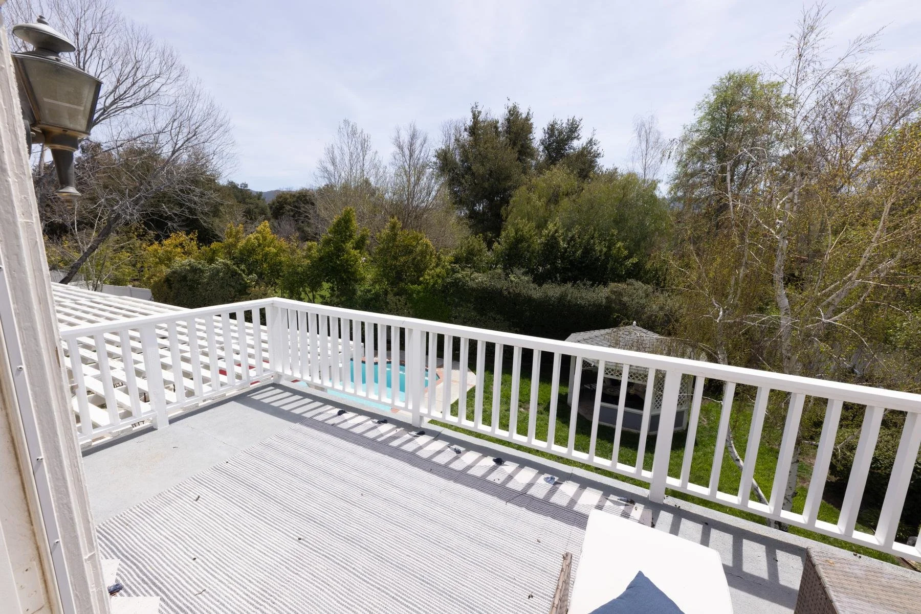 042-sand-canyon-upstairs-balcony-outlook.jpg