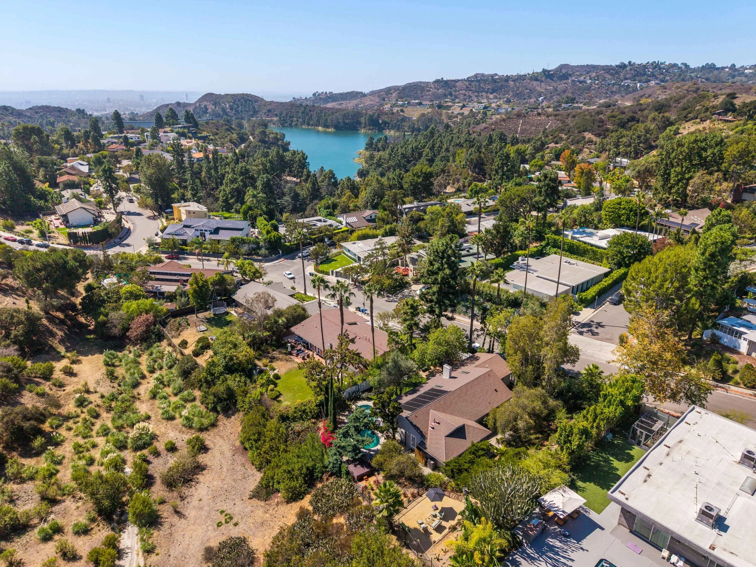PL-6013-hollywood-hills-canyon-pool-retreat-047.jpg