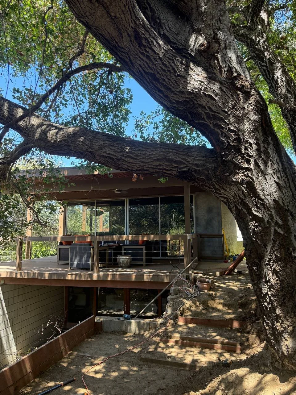 06_house-exterior.jpg