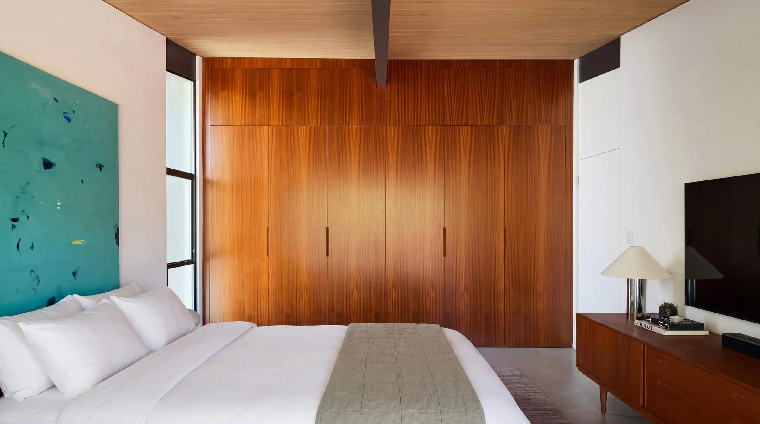 10_bedroom_1_image_1.jpg