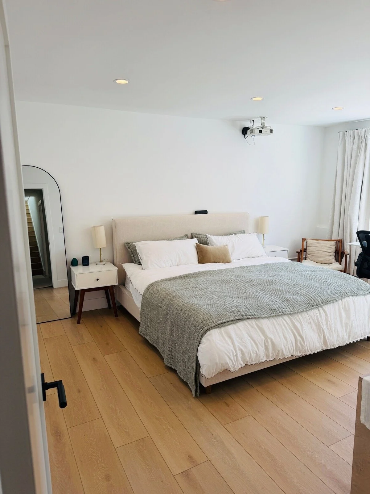 PL-6012-hollywood-hills-modern-laurel-retreat-016.jpg
