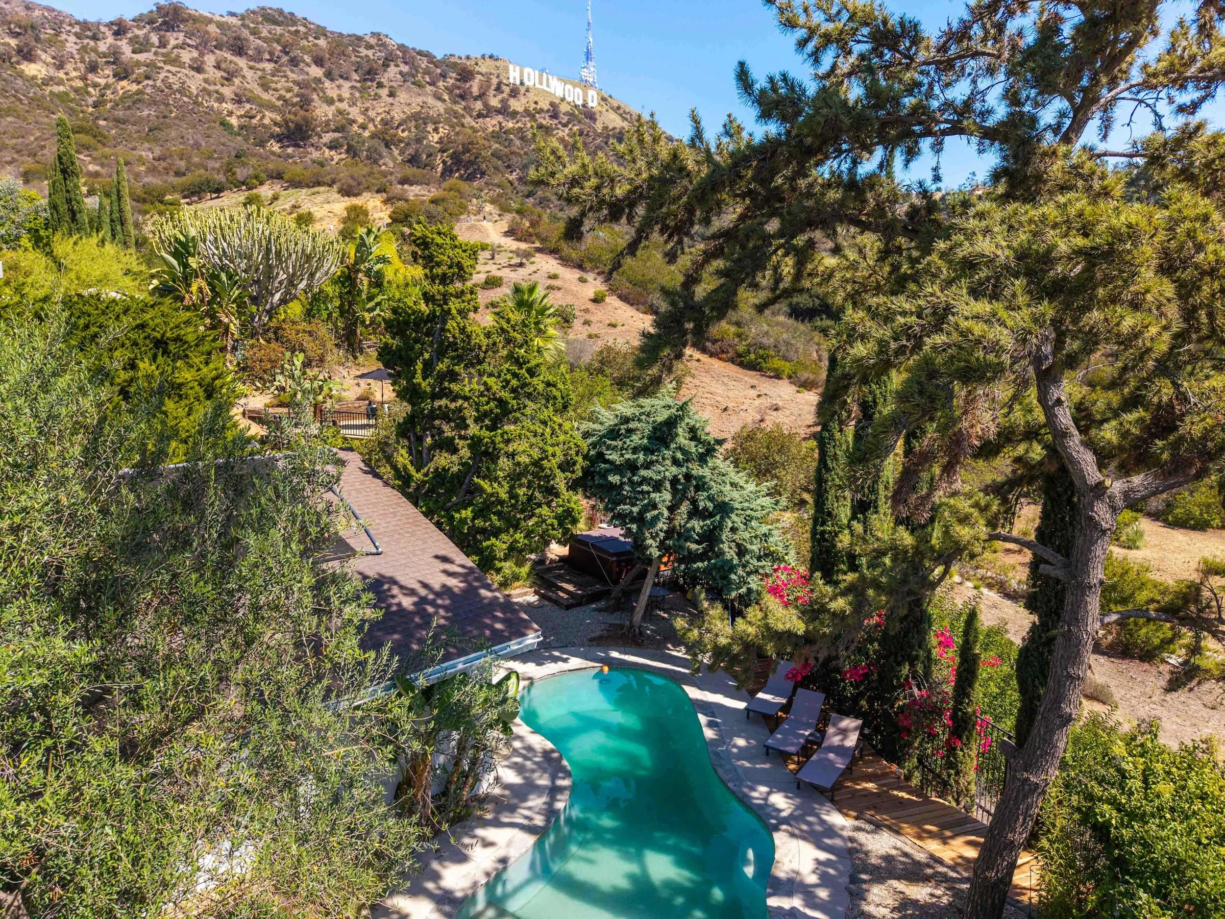 PL-6013-hollywood-hills-canyon-pool-retreat-048.jpg