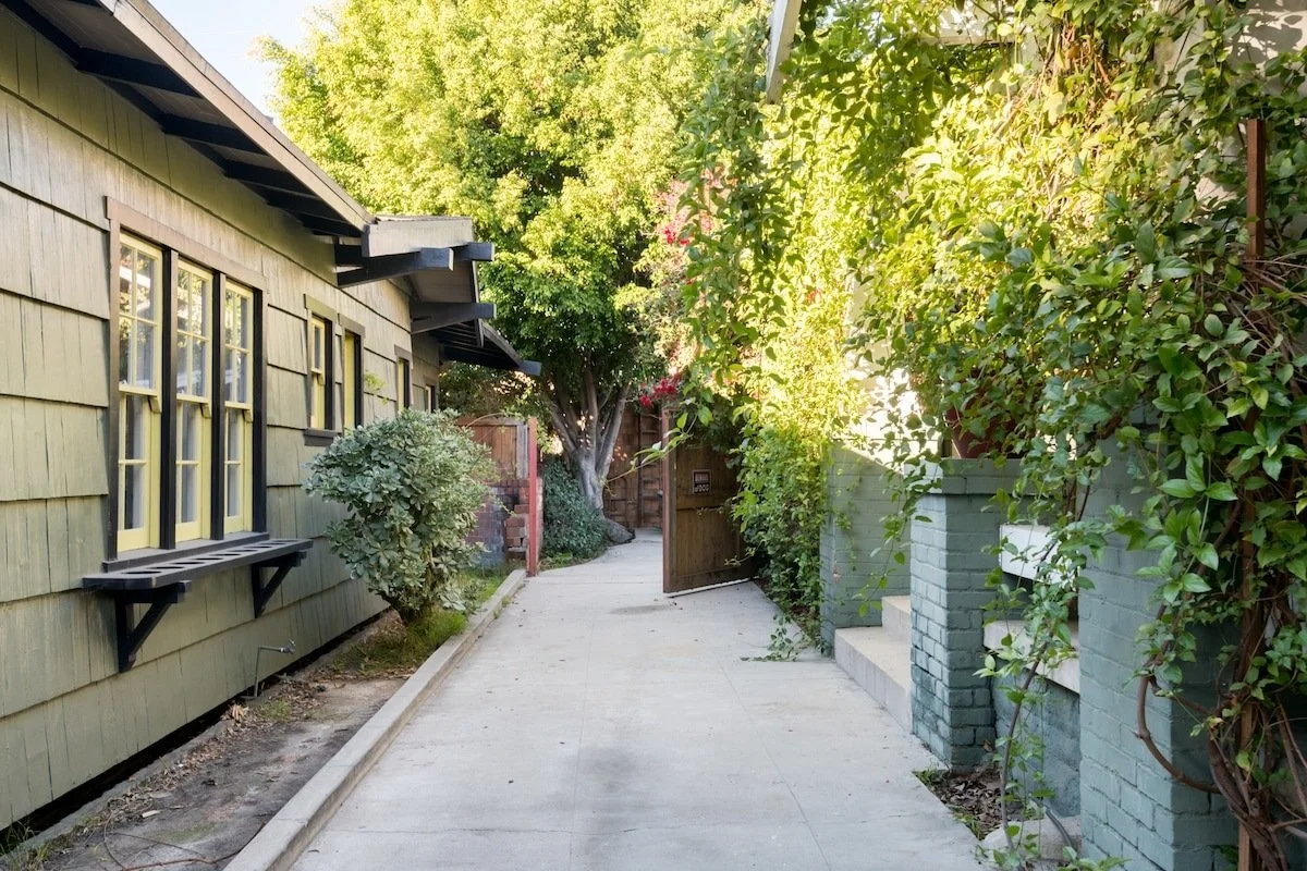 PL-7003-larchmont-village-craftsman-guest-suite-002.jpg