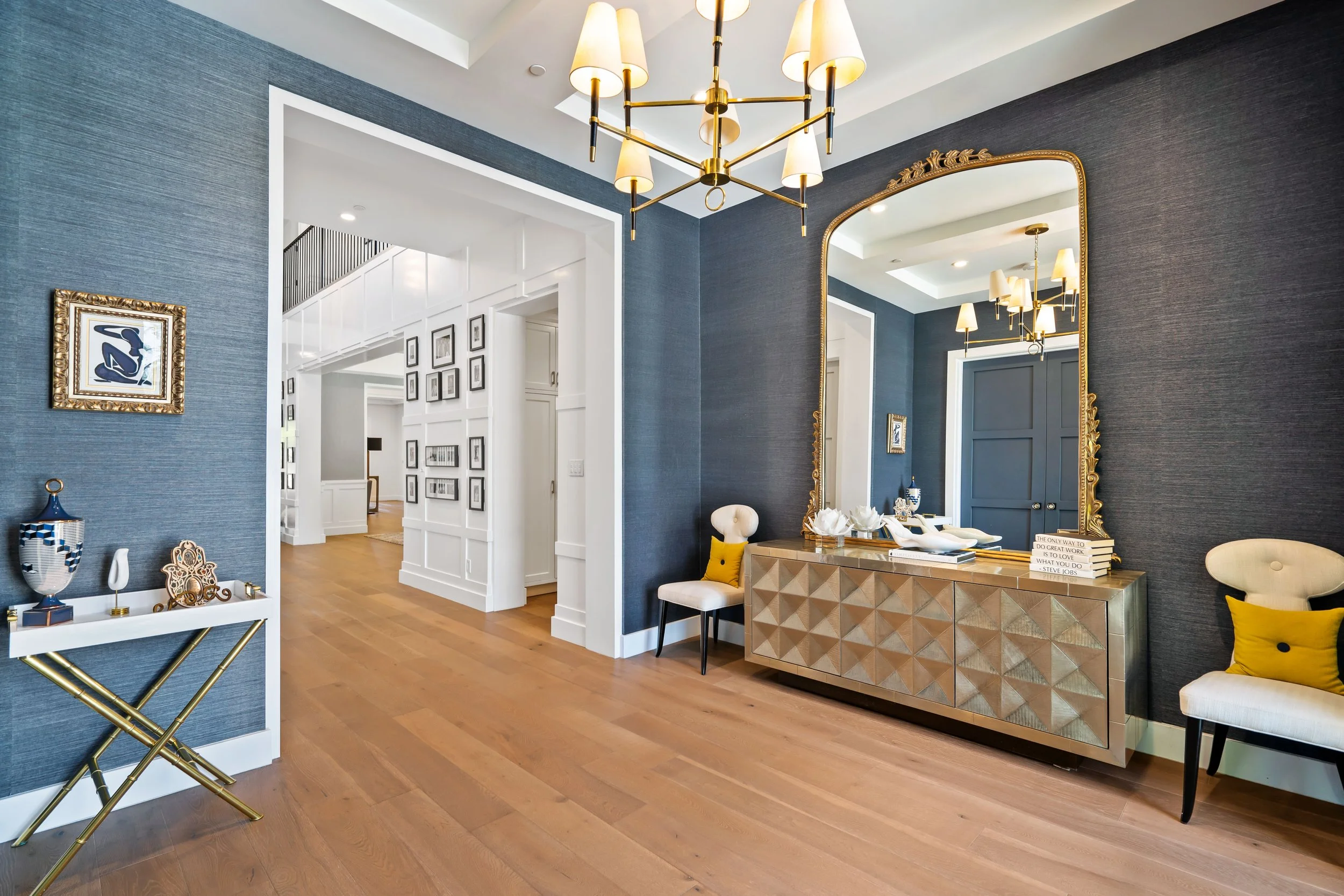 Collins-5-foyer.jpg