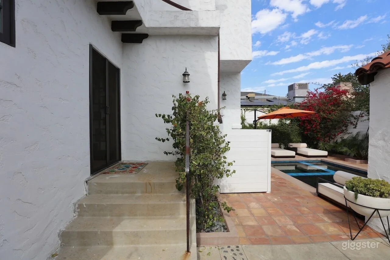 113_Toluca_Lake_Spanish_Revival.jpg