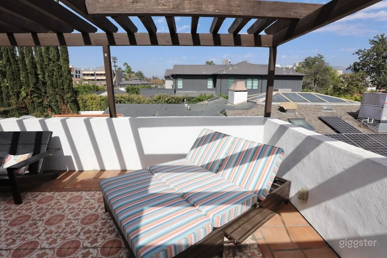 104_Toluca_Lake_Spanish_Revival.jpg