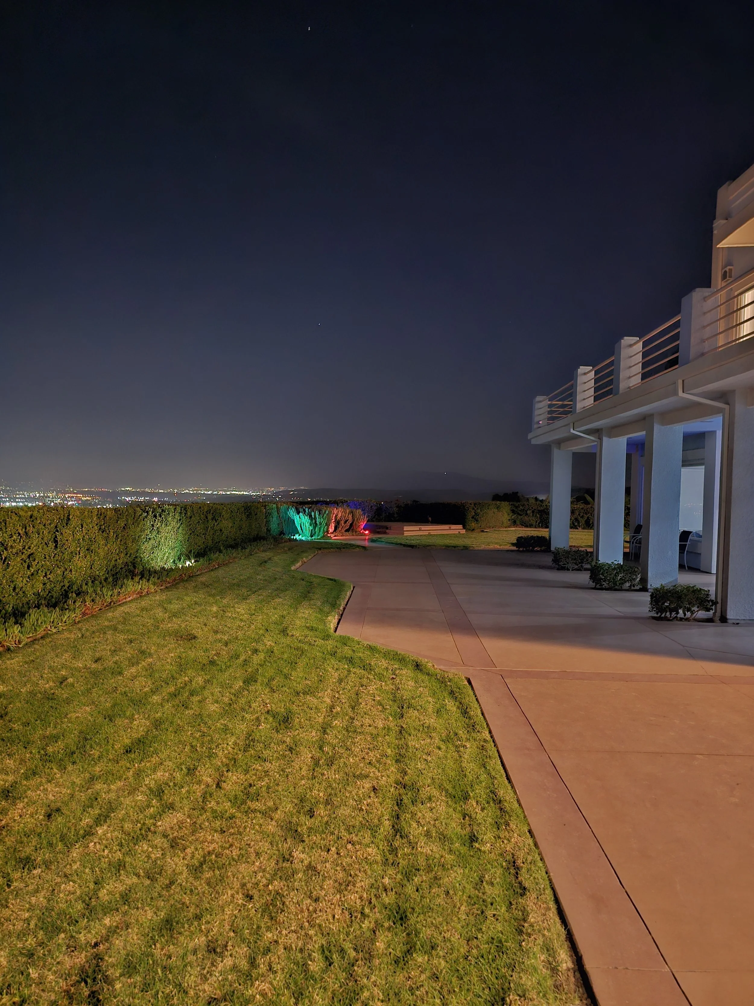 ModernHome1_48.jpg