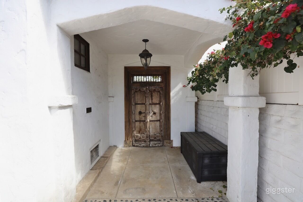 036_Toluca_Lake_Spanish_Revival.jpg