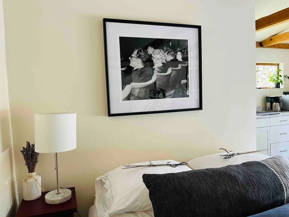 PL-7003-larchmont-village-craftsman-guest-suite-017.jpg