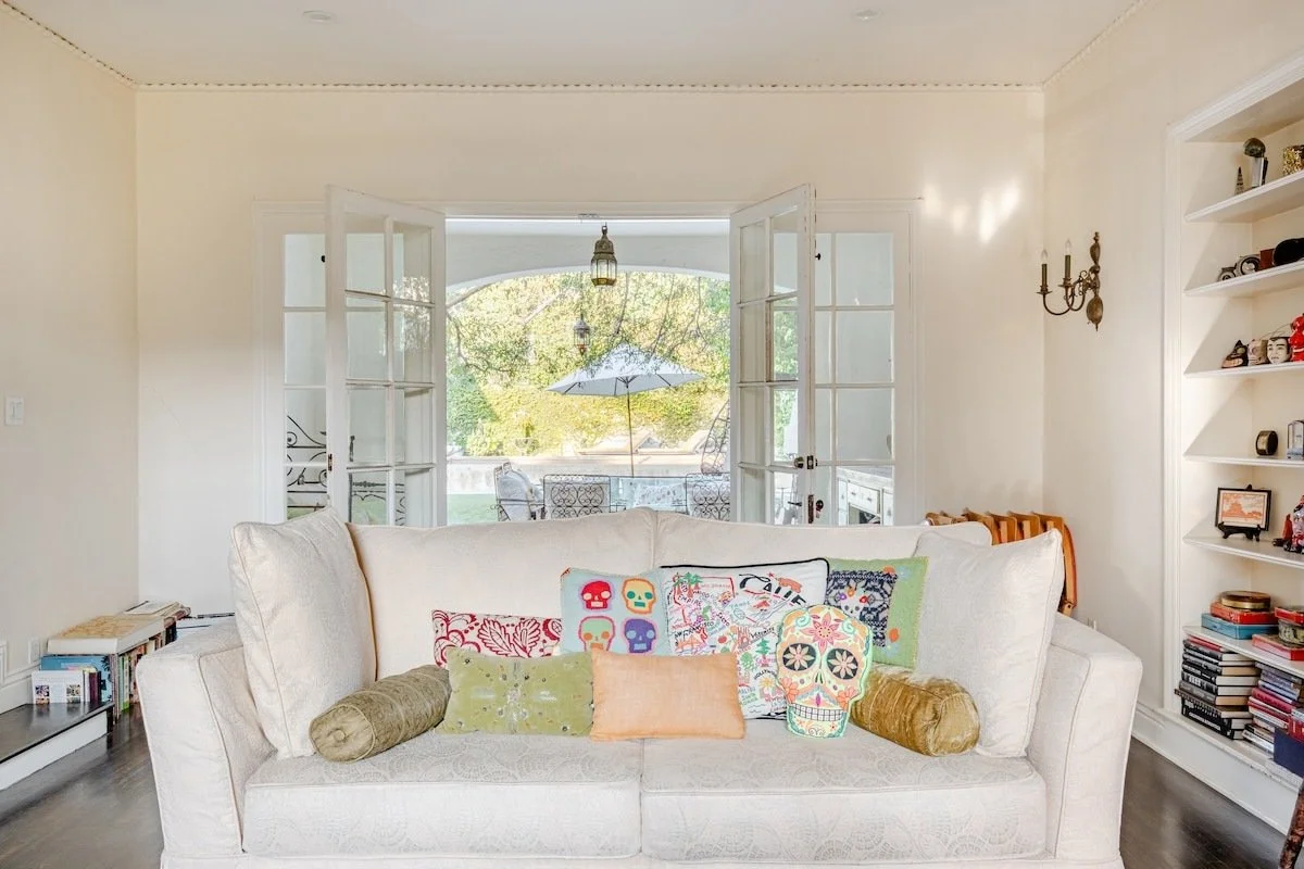 PL-6201-hollywood-mediterranean-villa-020.jpg