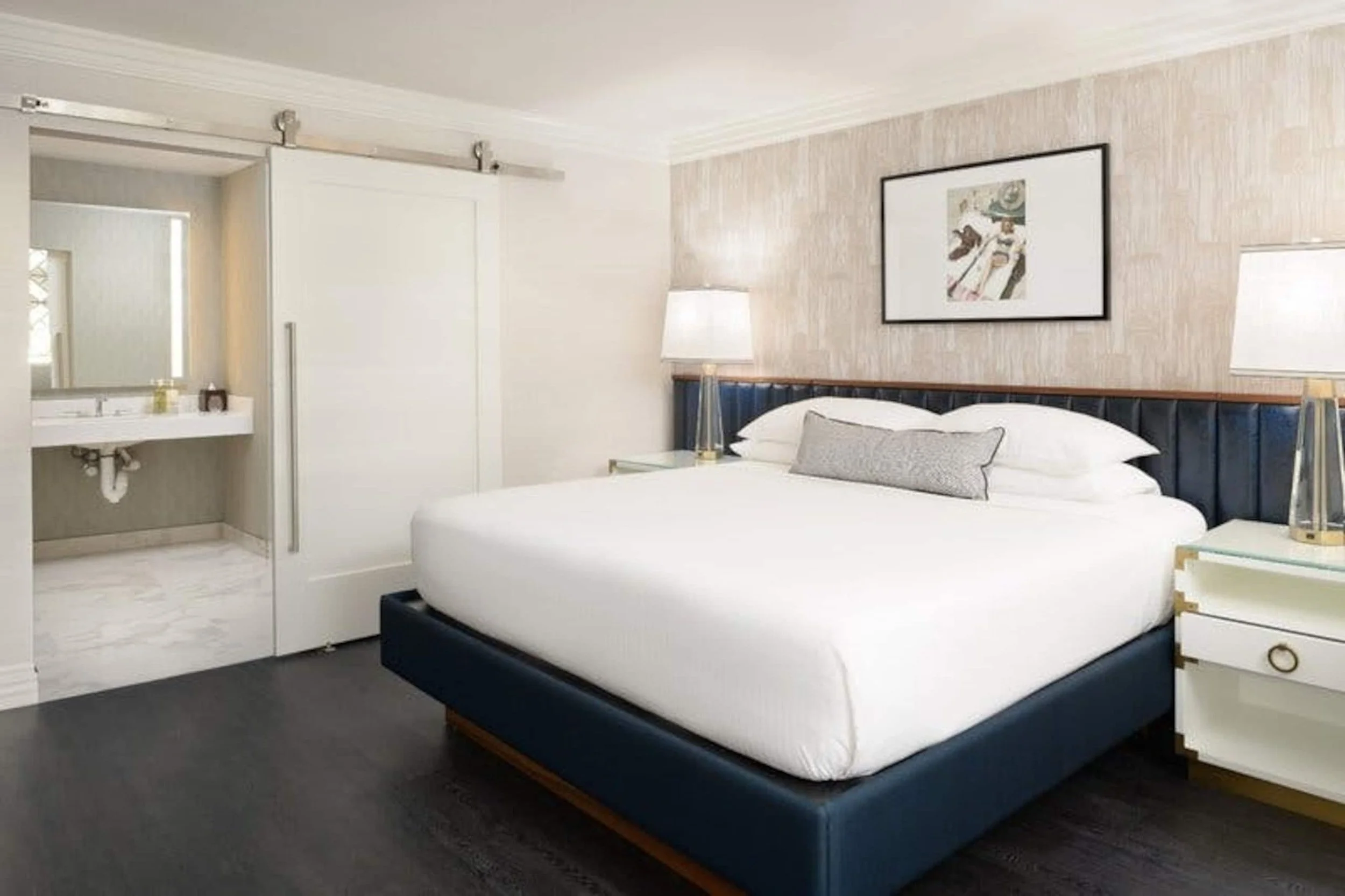 PL-6102-west-hollywood-boutique-hotel-suite-034.jpg
