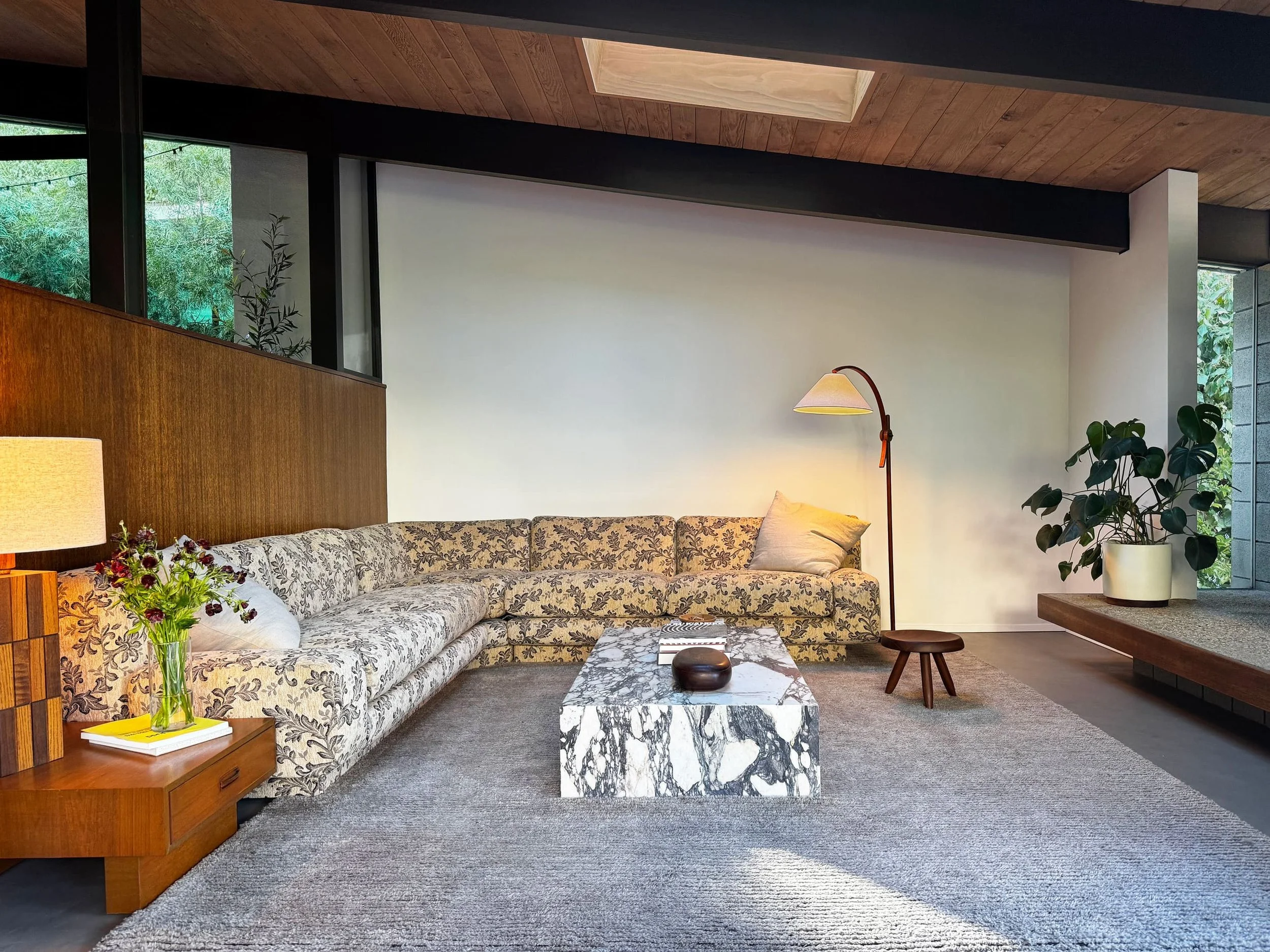 03_living_room_image_3.jpg
