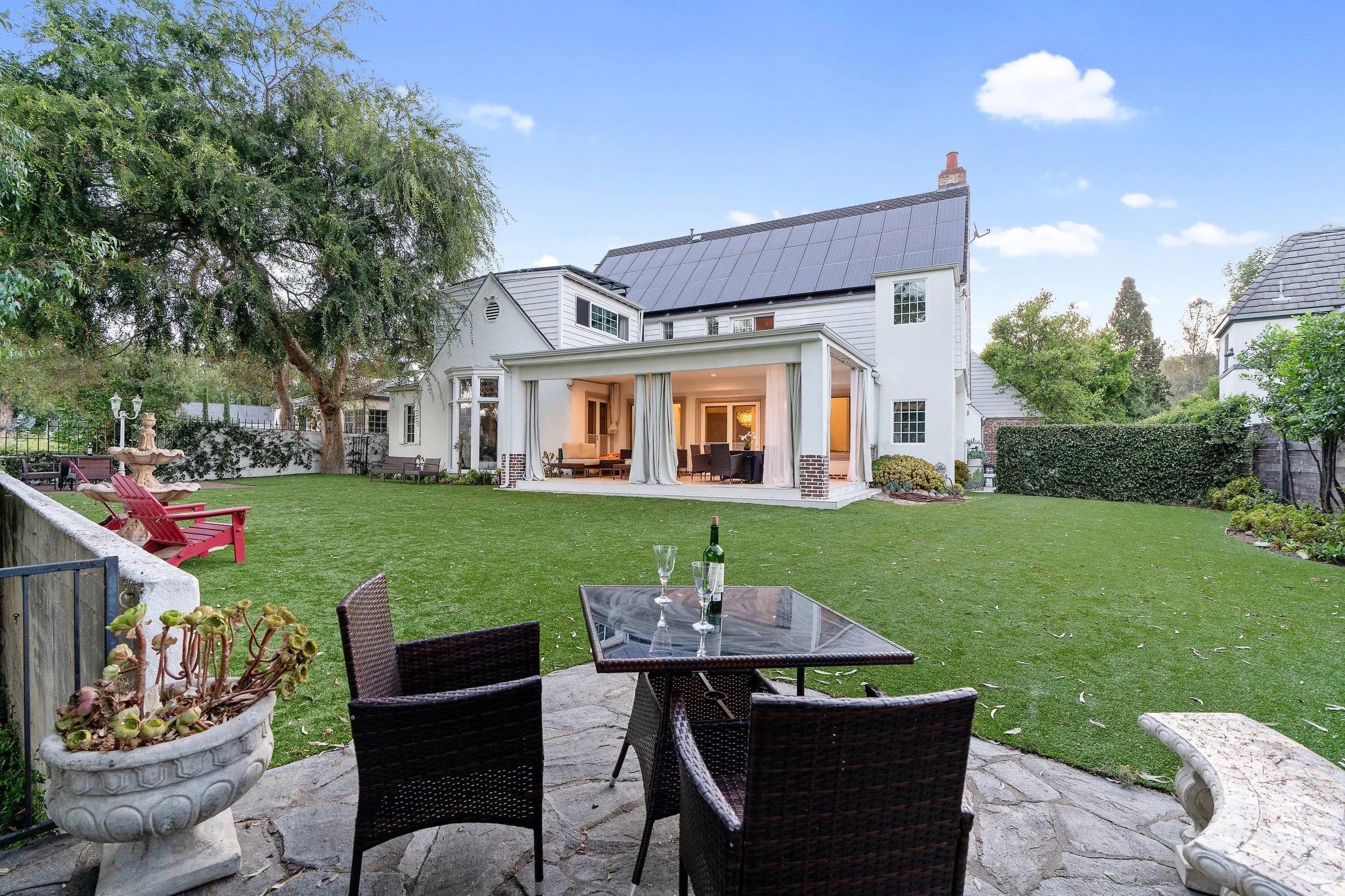 PL4102-032-rear-exterior-and-outdoor-dining.jpg