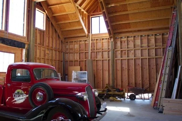 056_9466_garage2.jpg