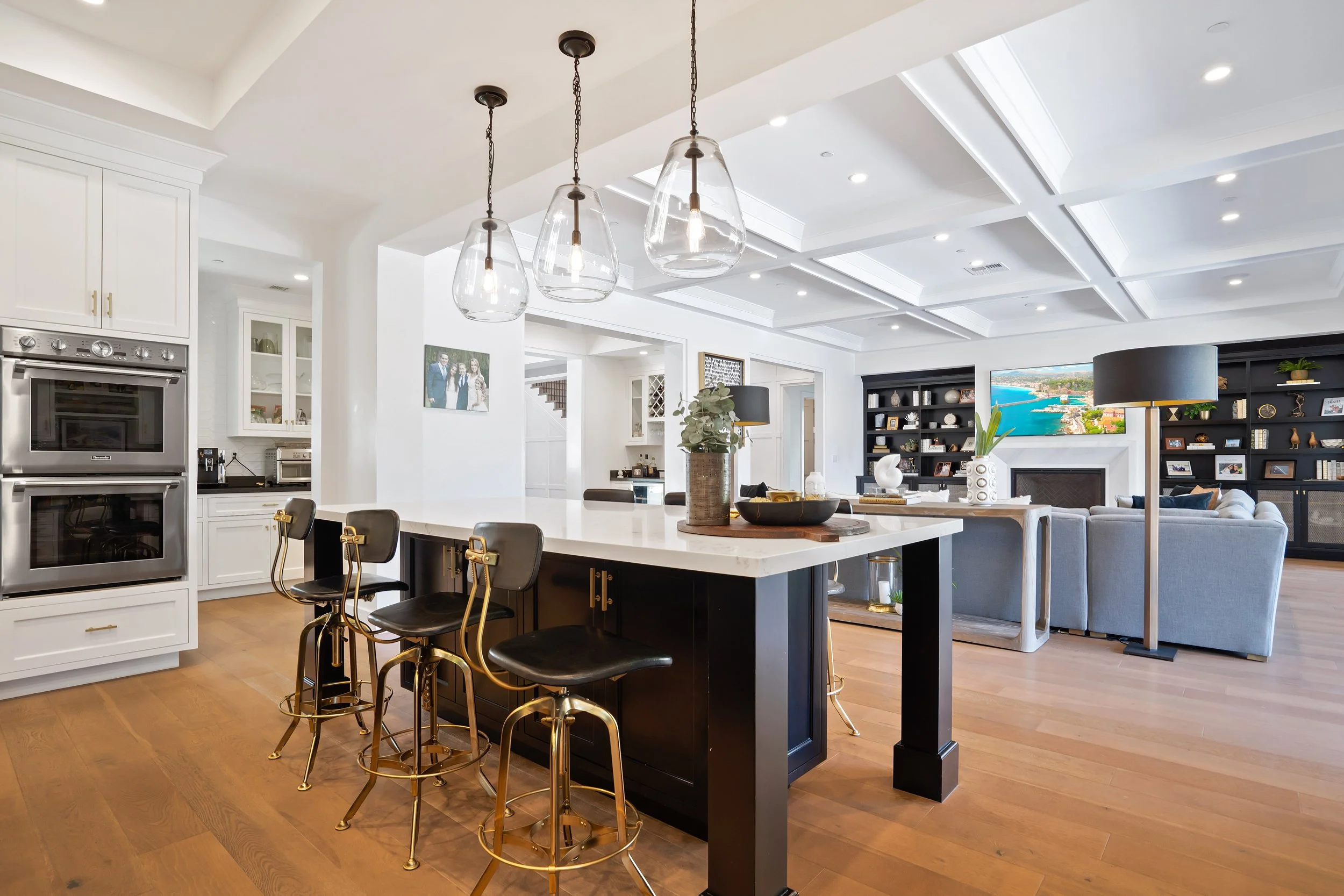 Collins-29-kitchen.jpg