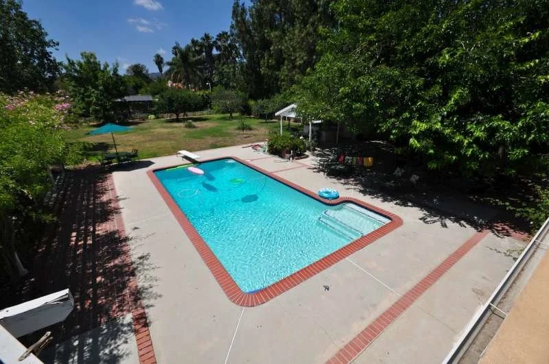 084_2618_pool3.jpg