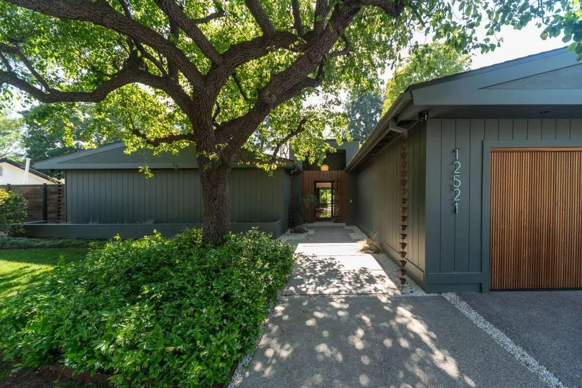 Granada Hills - Mid Century Modern