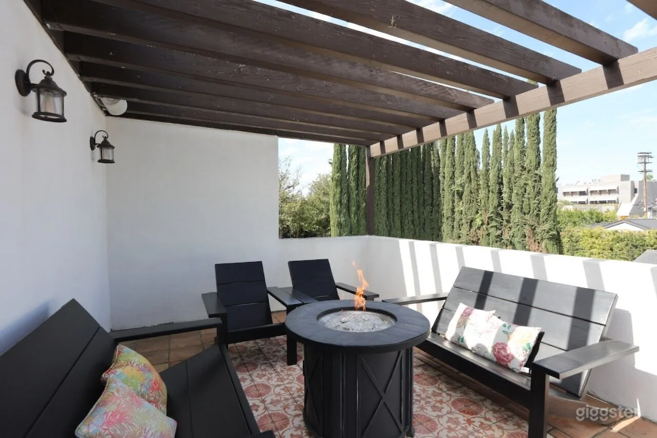 108_Toluca_Lake_Spanish_Revival.jpg