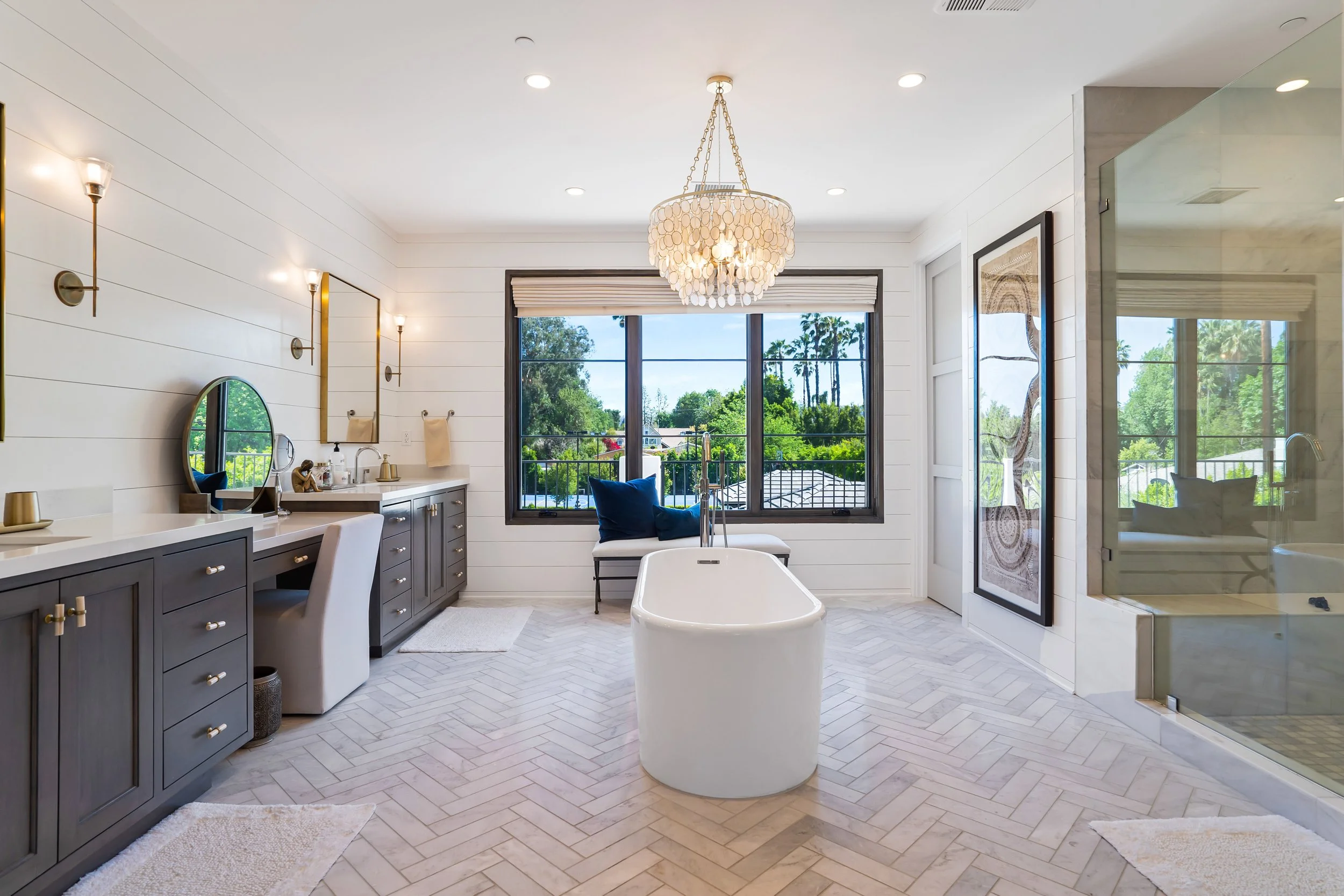 Collins-69-master bath.jpg