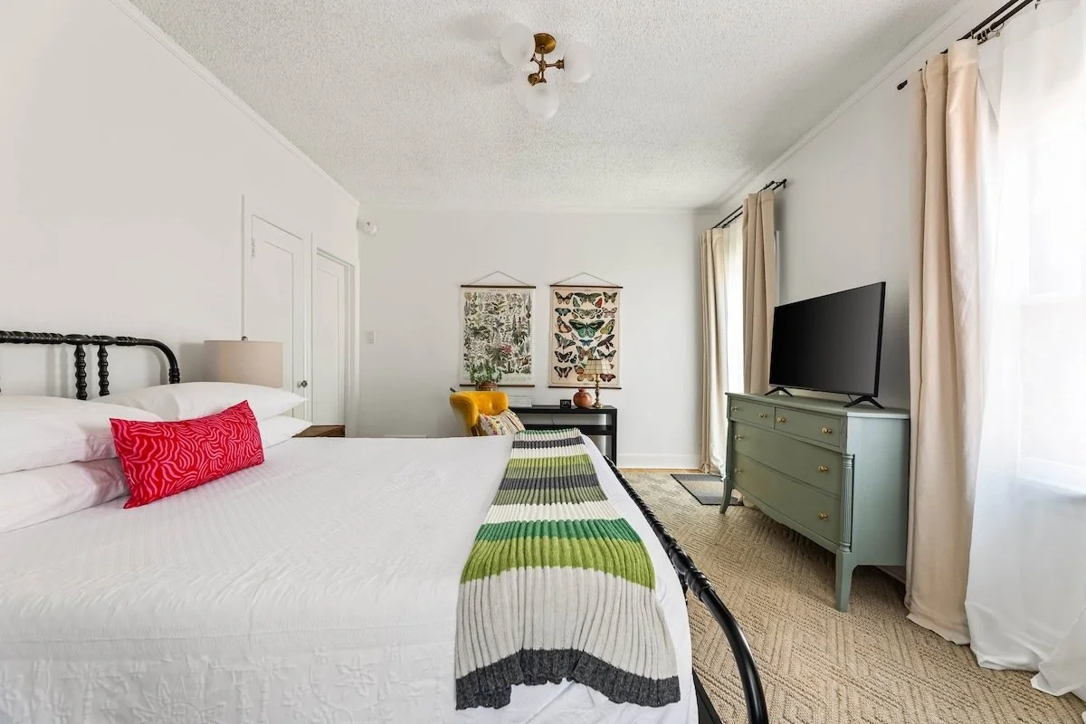 PL-7402-mid-wilshire-colorful-spanish-015.jpg