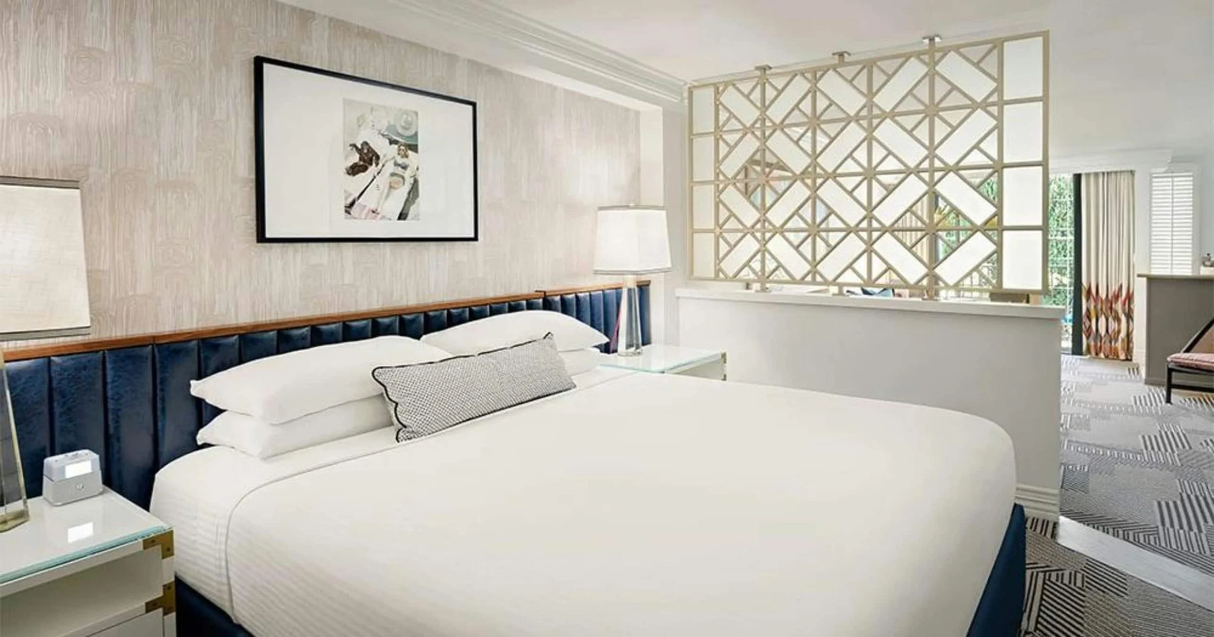 PL-6102-west-hollywood-boutique-hotel-suite-028.jpg