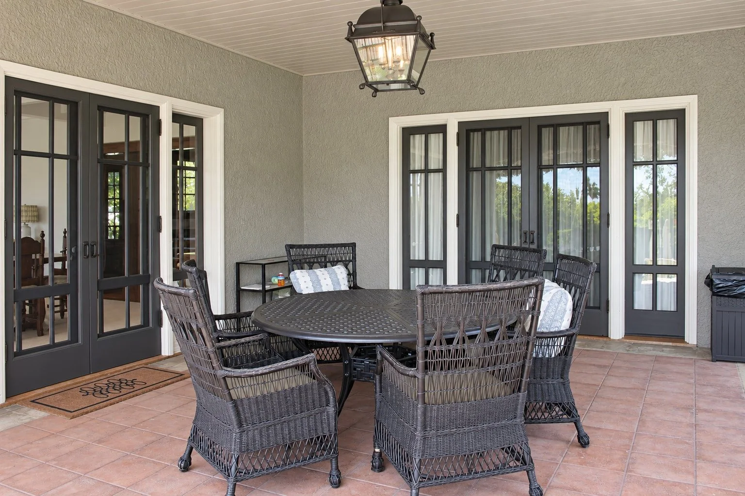 17_PL-4107_covered-dining-porch.jpg