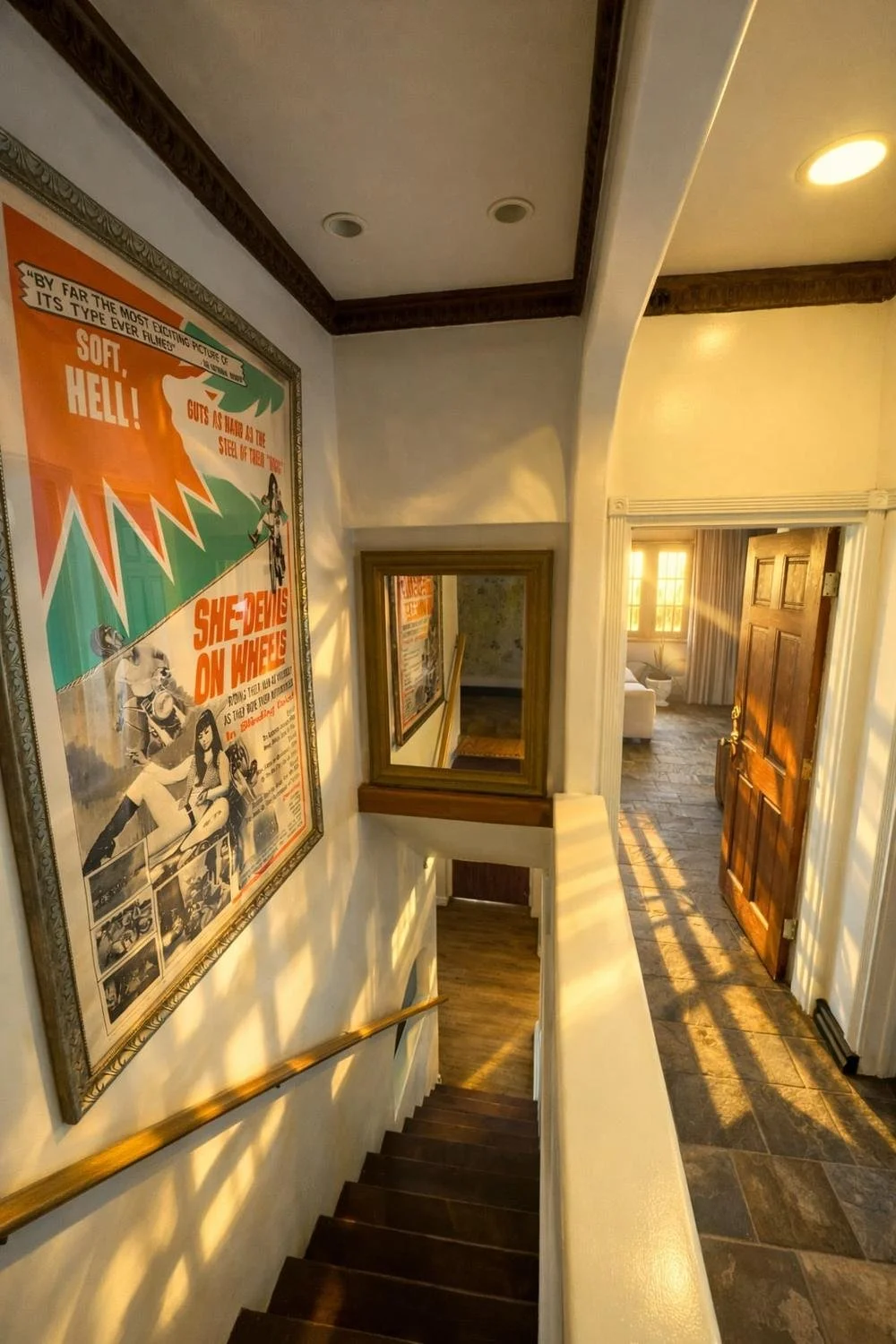 020-castle-ivar-interior-stairway.jpg