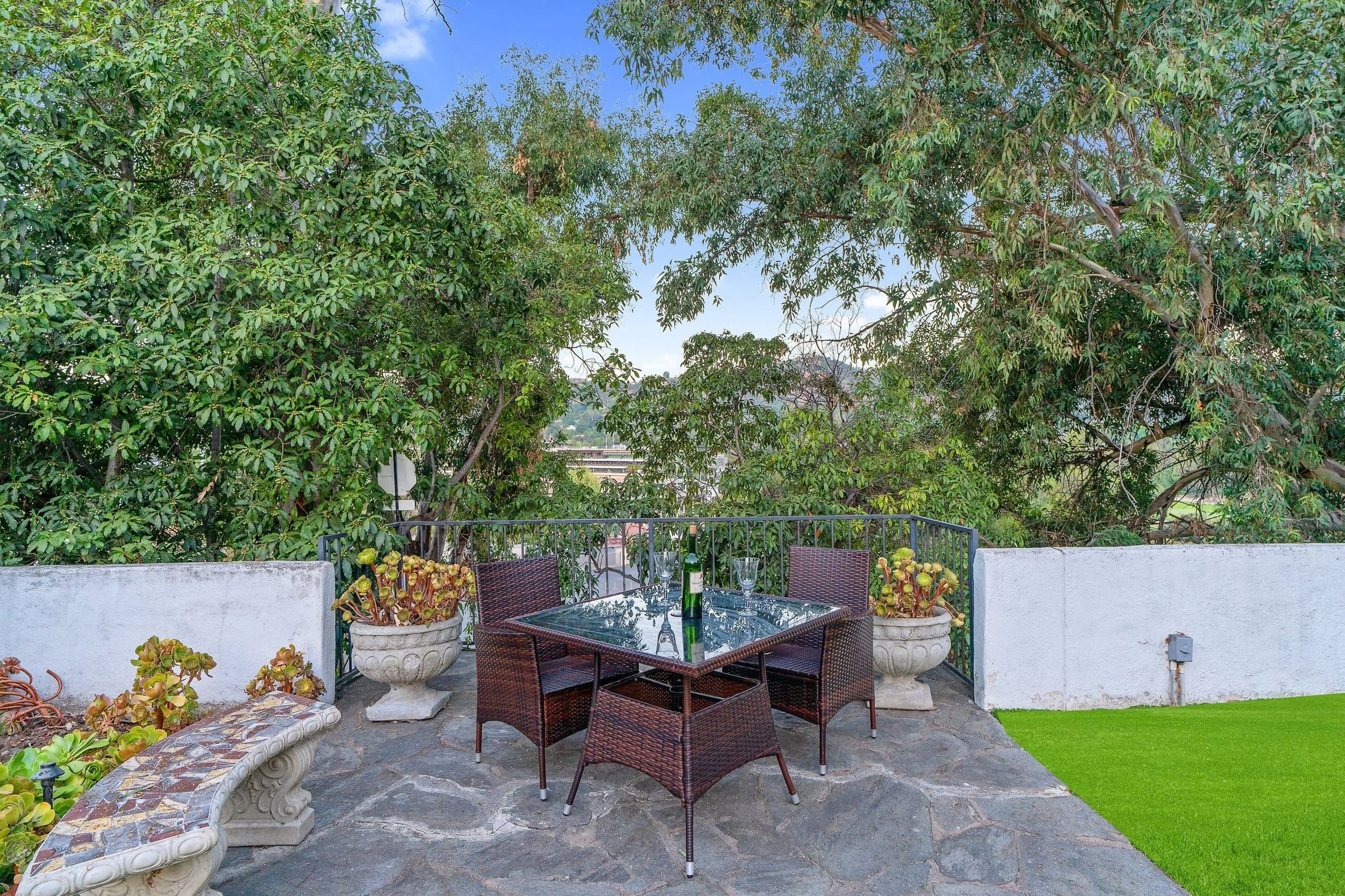 PL4102-037-stone-patio-dining.jpg