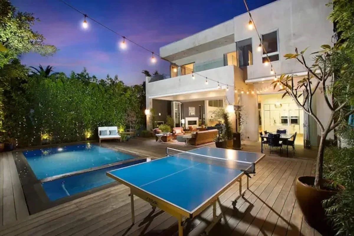 PL-7601-beverly-grove-modern-pool-estate-006.jpg