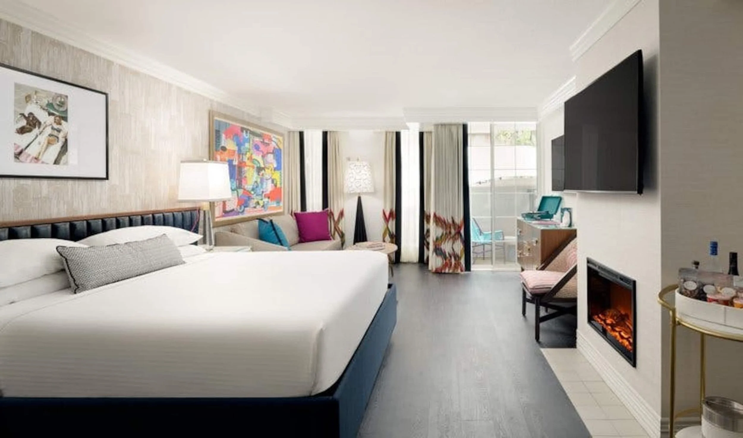 PL-6102-west-hollywood-boutique-hotel-suite-029.jpg