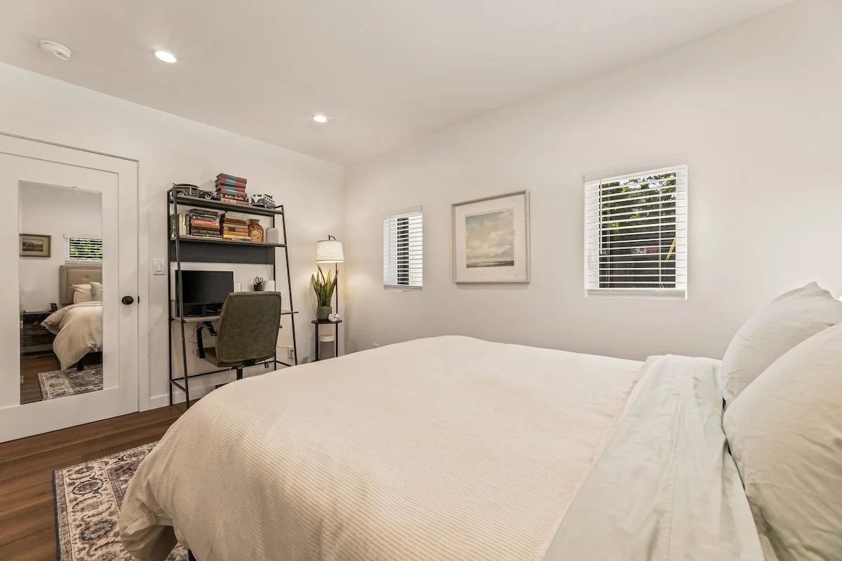 PL-6010-hollywood-hills-laurel-canyon-cottage-019.jpg