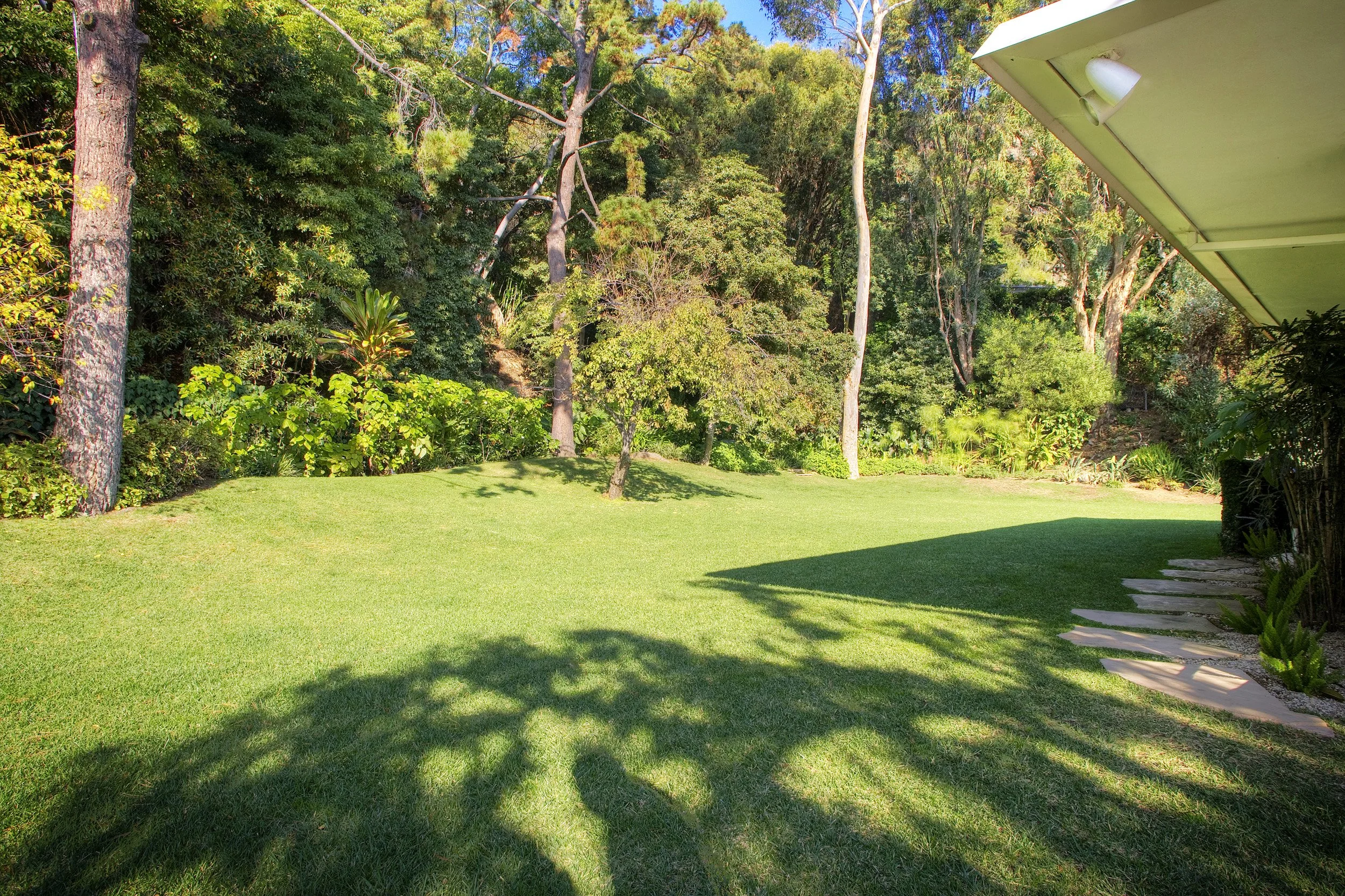 047-Simon-House-Garden-Grounds-01.jpg