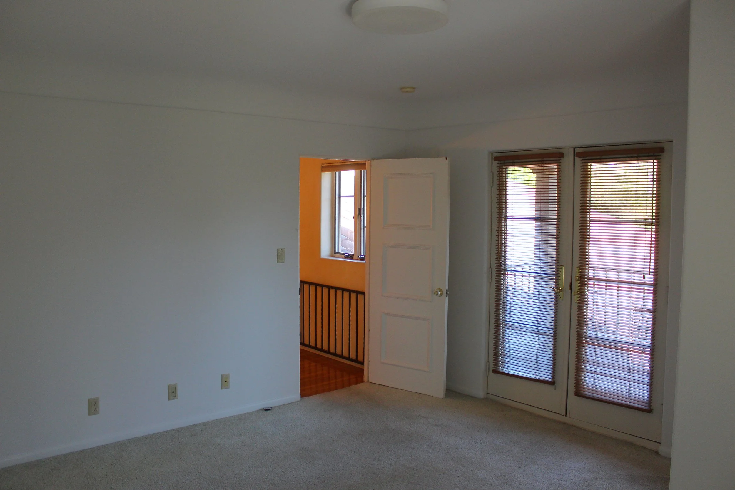 15_PL-4106_bedroom-french-doors.jpg