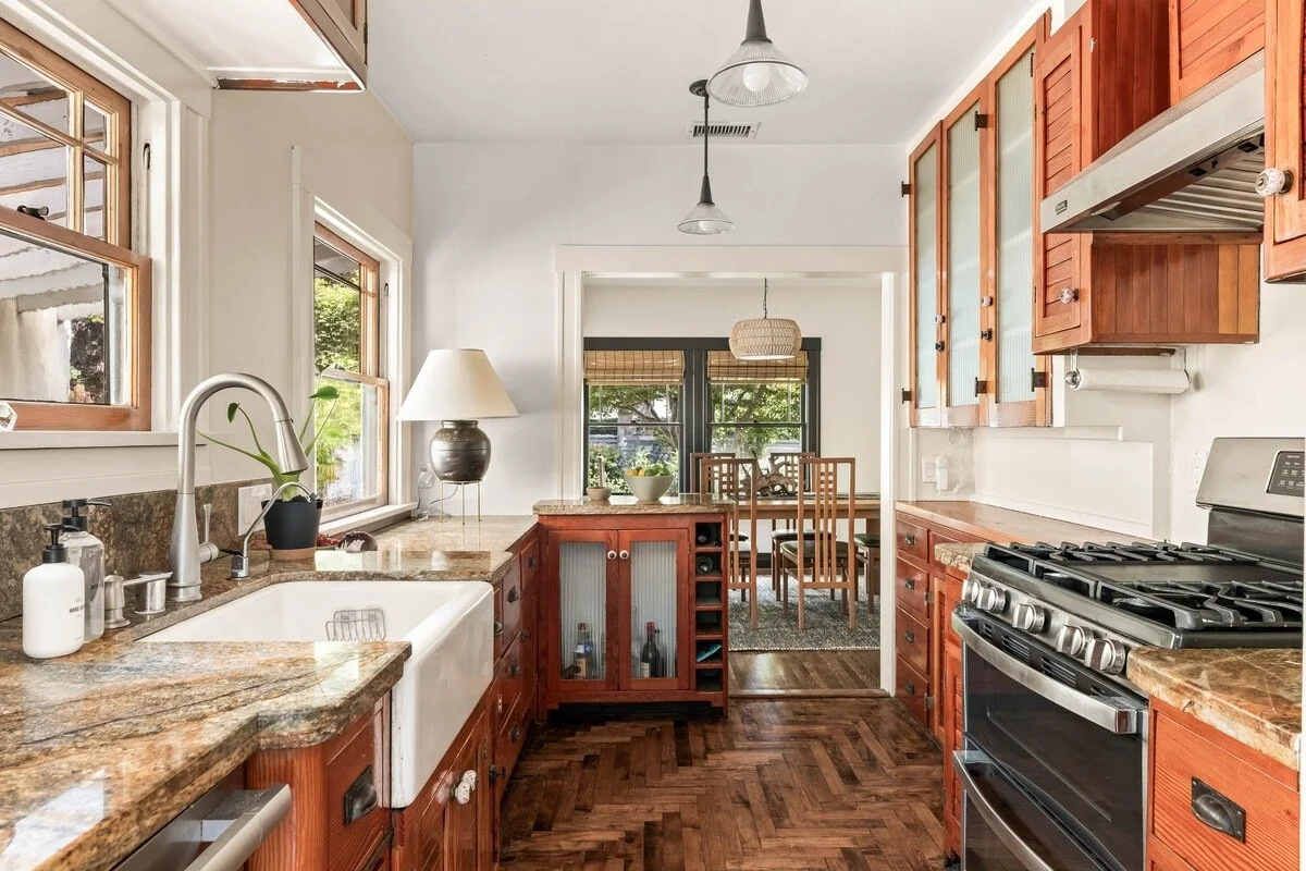 PL-6101-west-hollywood-historic-craftsman-015.jpg
