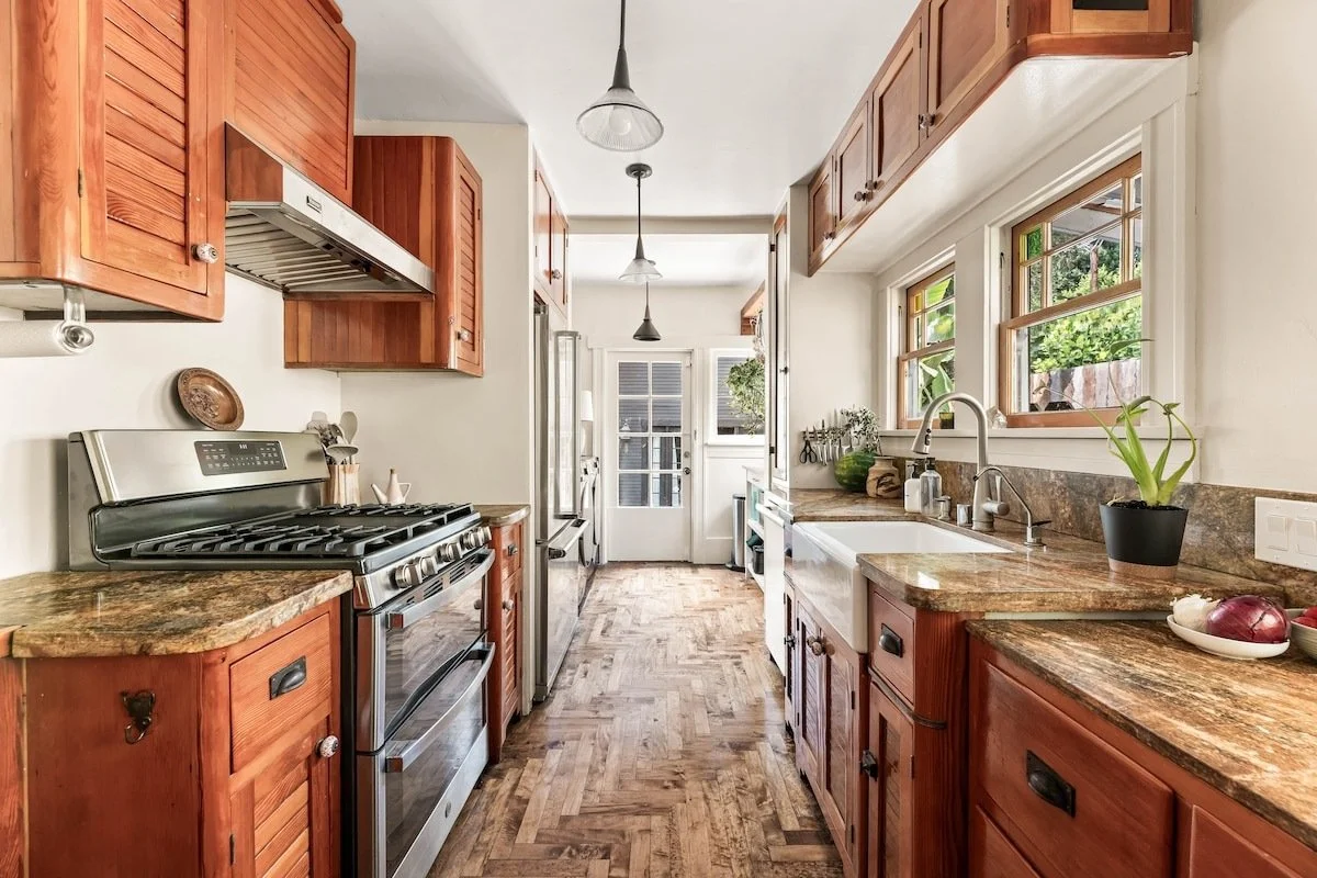 PL-6101-west-hollywood-historic-craftsman-016.jpg