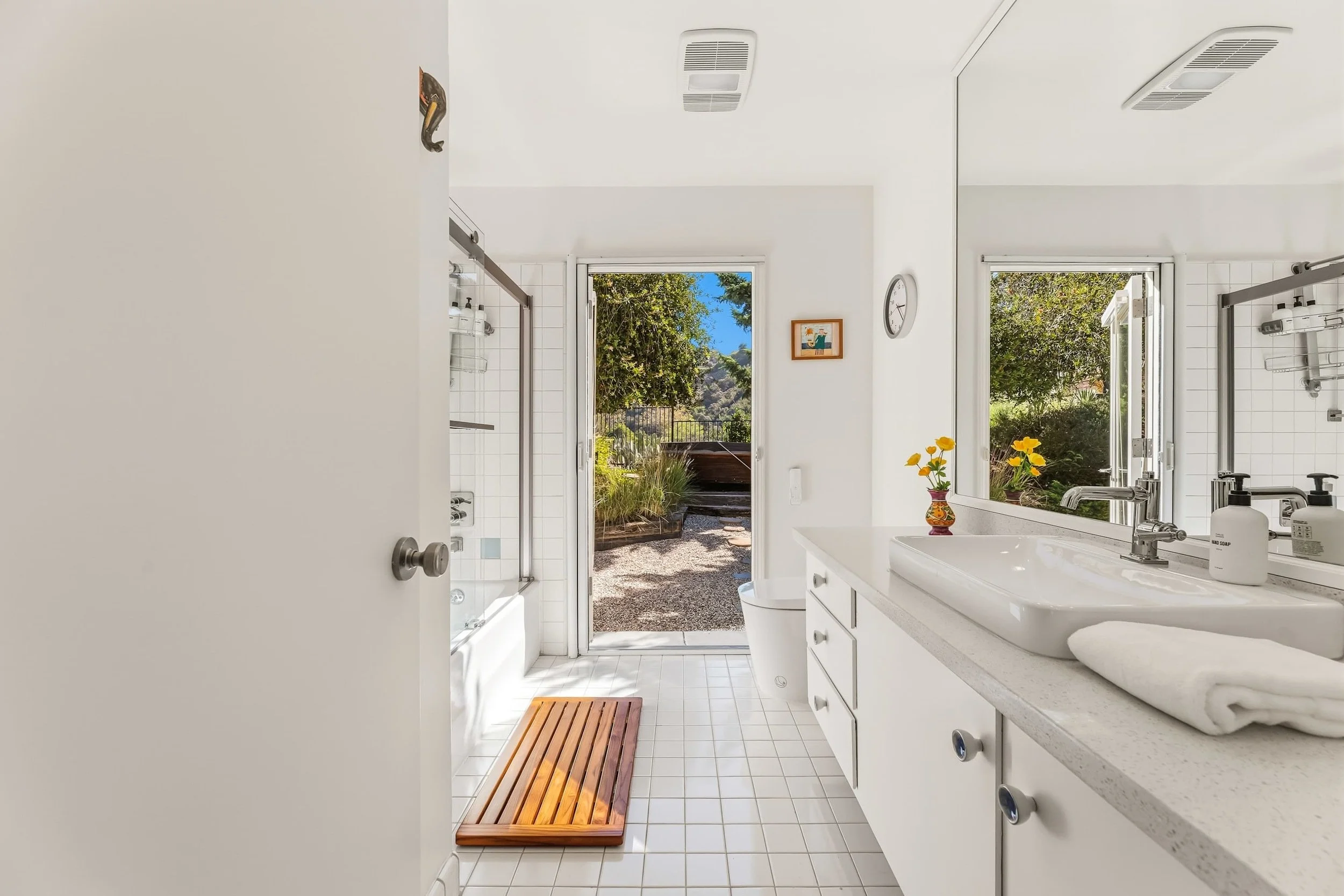 PL-6013-hollywood-hills-canyon-pool-retreat-024.jpg